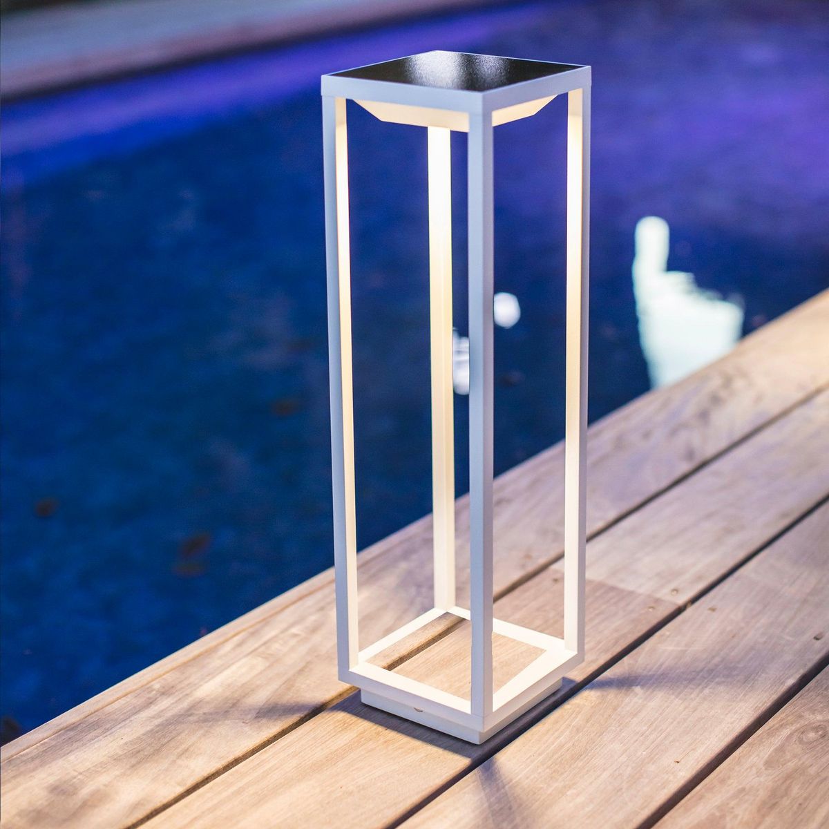 Lumisky Lanterne solaire chic HYDRA Blanc Aluminium H50cm