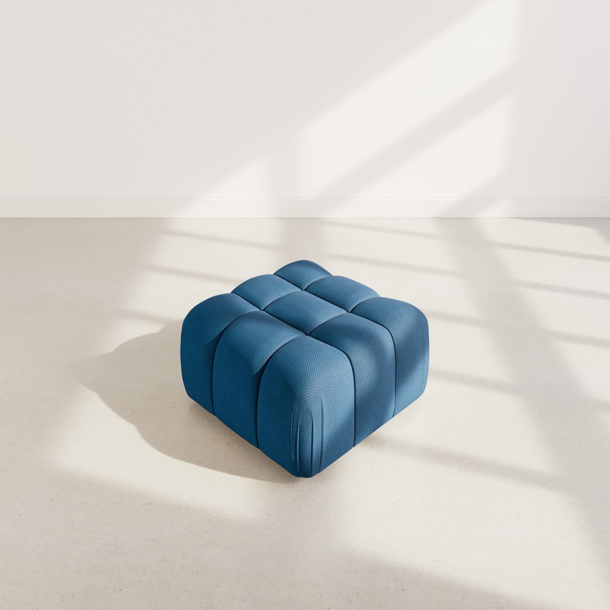 Voir la diapositive 3 : LISA DESIGN Ruby - pouf en velours texturé