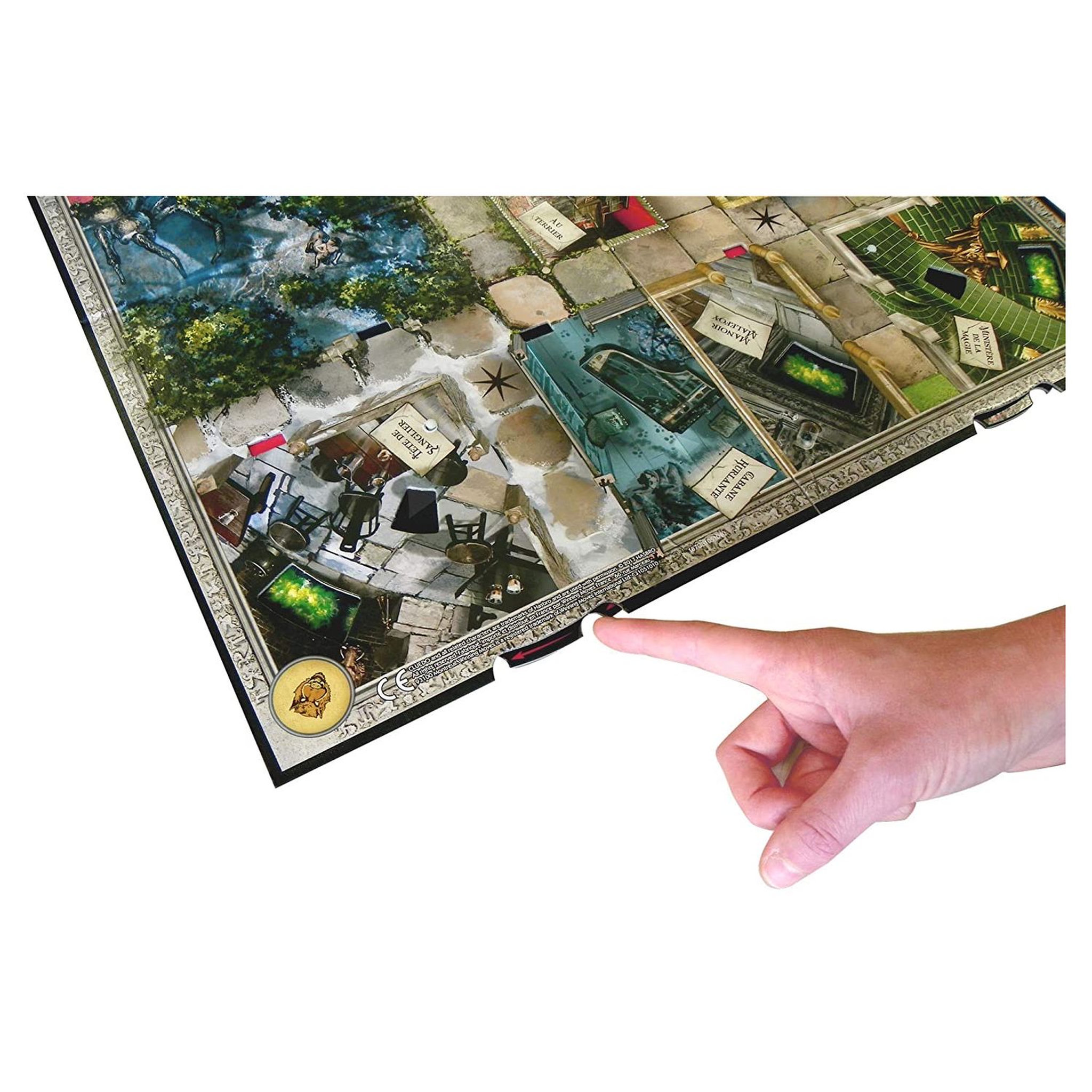 Voir la diapositive 4 :  WINNING MOVES Jeu Cluedo Harry Potter - Pack Blanc