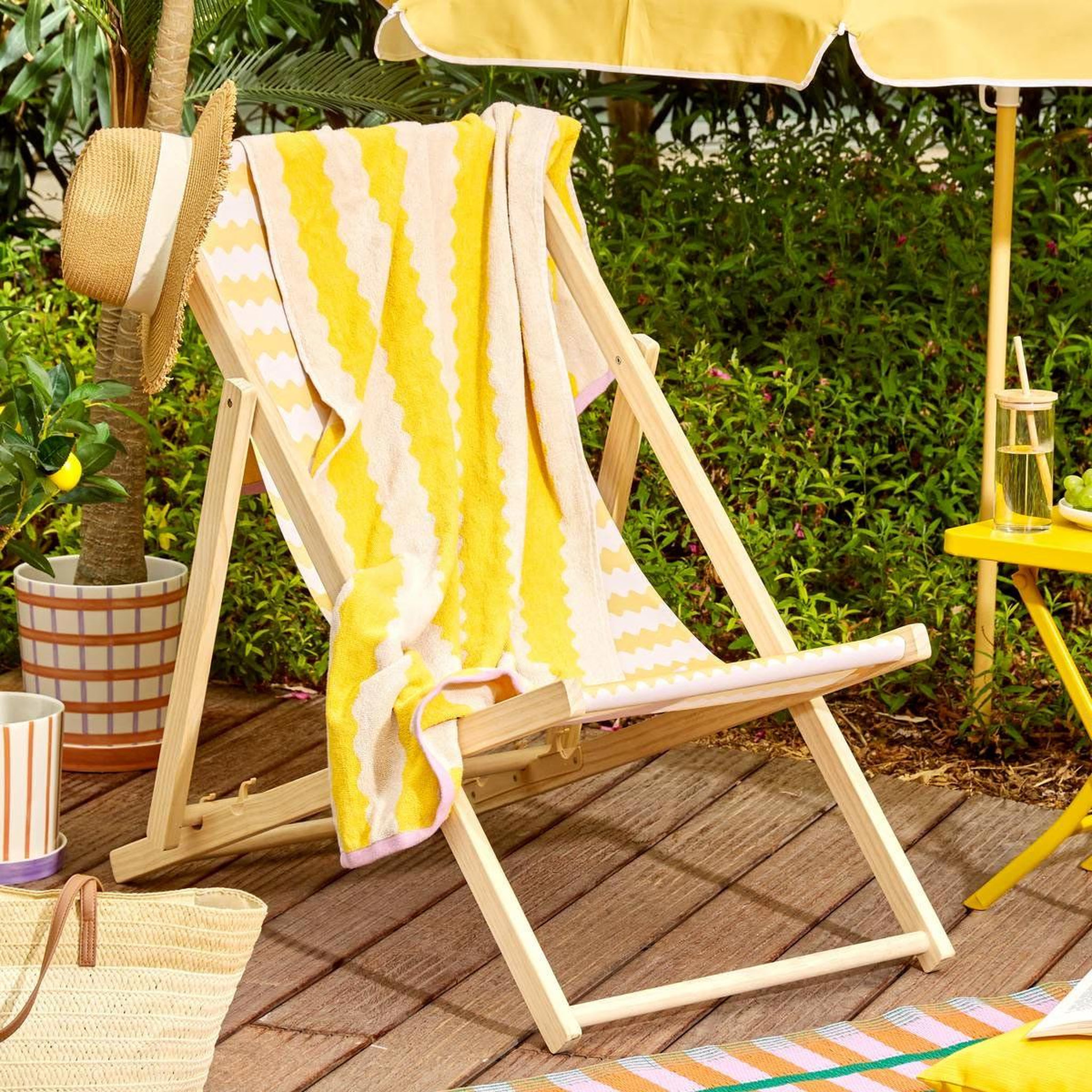 Voir la diapositive 2 : ATMOSPHERA Serviette de plage avec sac intégré  poolside  70x150cm jaune