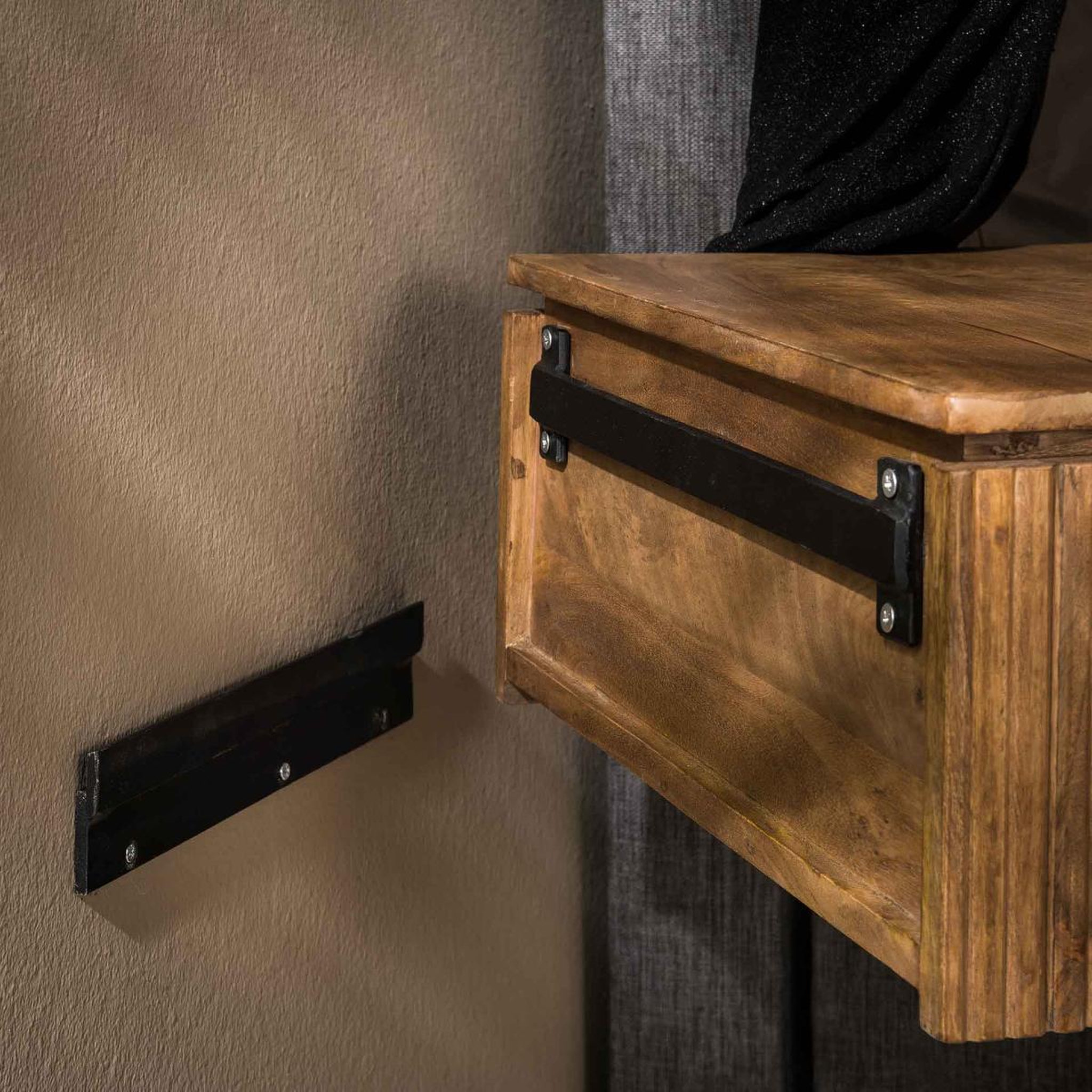 Voir la diapositive 6 : JLC KREATION Table de chevet en bois massif onda 1 tiroir suspendue
