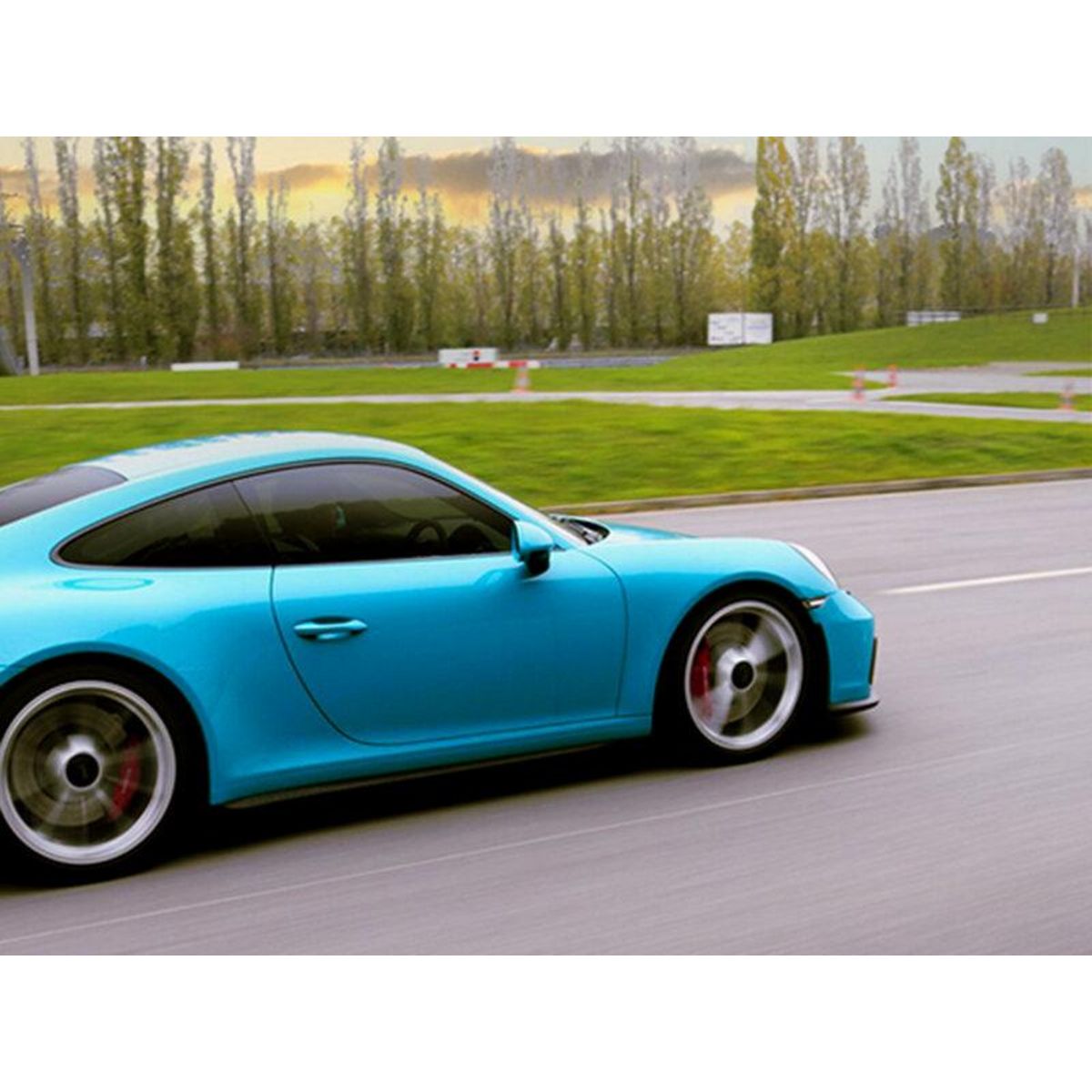 Smartbox Stage de pilotage : 4 tours sur le circuit du Roussillon en Porsche 991 GT3 - Coffret Cadeau Sport & Aventure