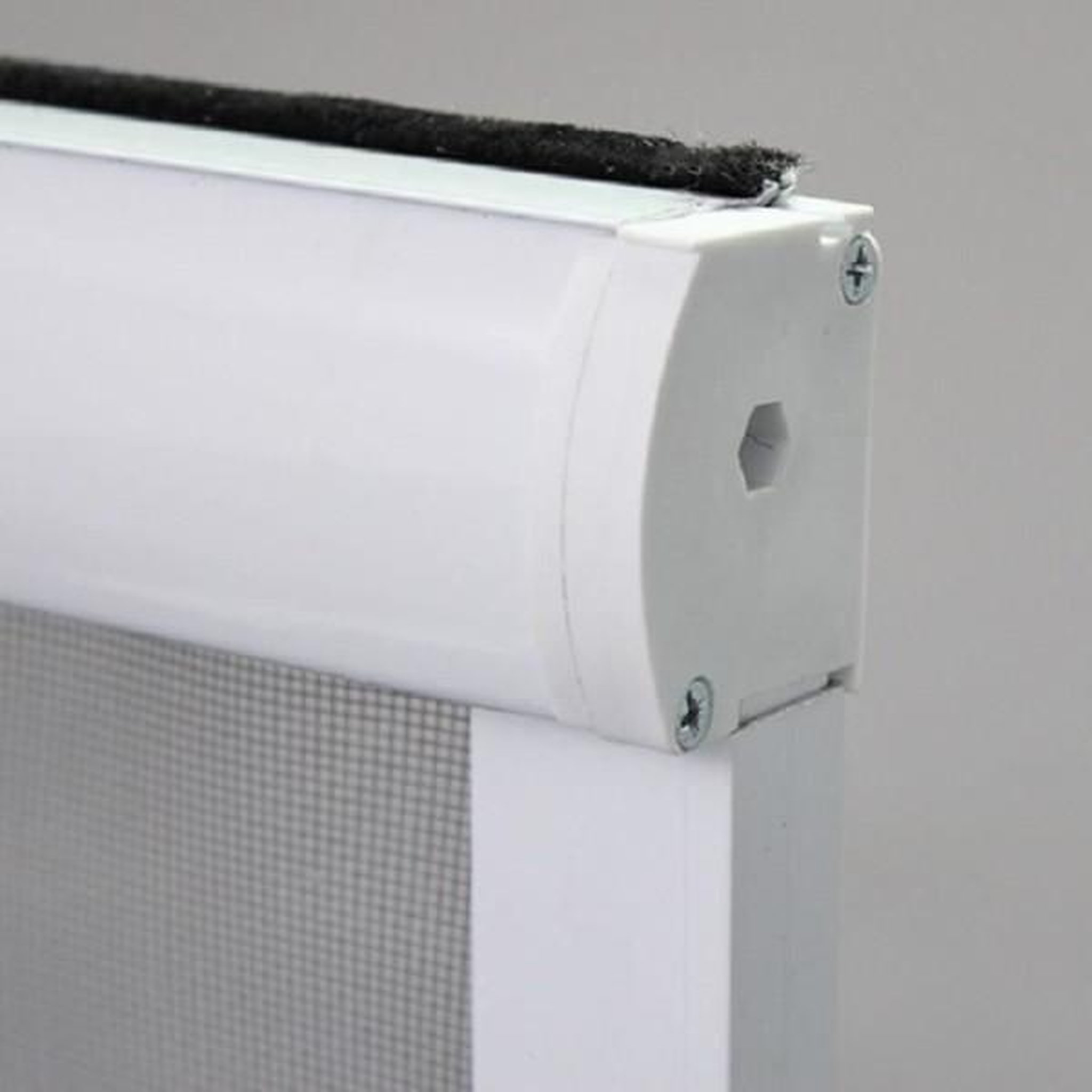 Voir la diapositive 4 : STOR INSECT Moustiquaire de fenetre l125 x h145 cm en aluminium laqué blanc - recoupable en largeur et hauteur.