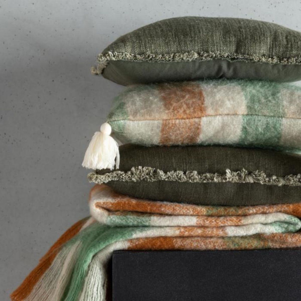 Paris Prix Coussin Déco  Effiloché  45x45cm Vert