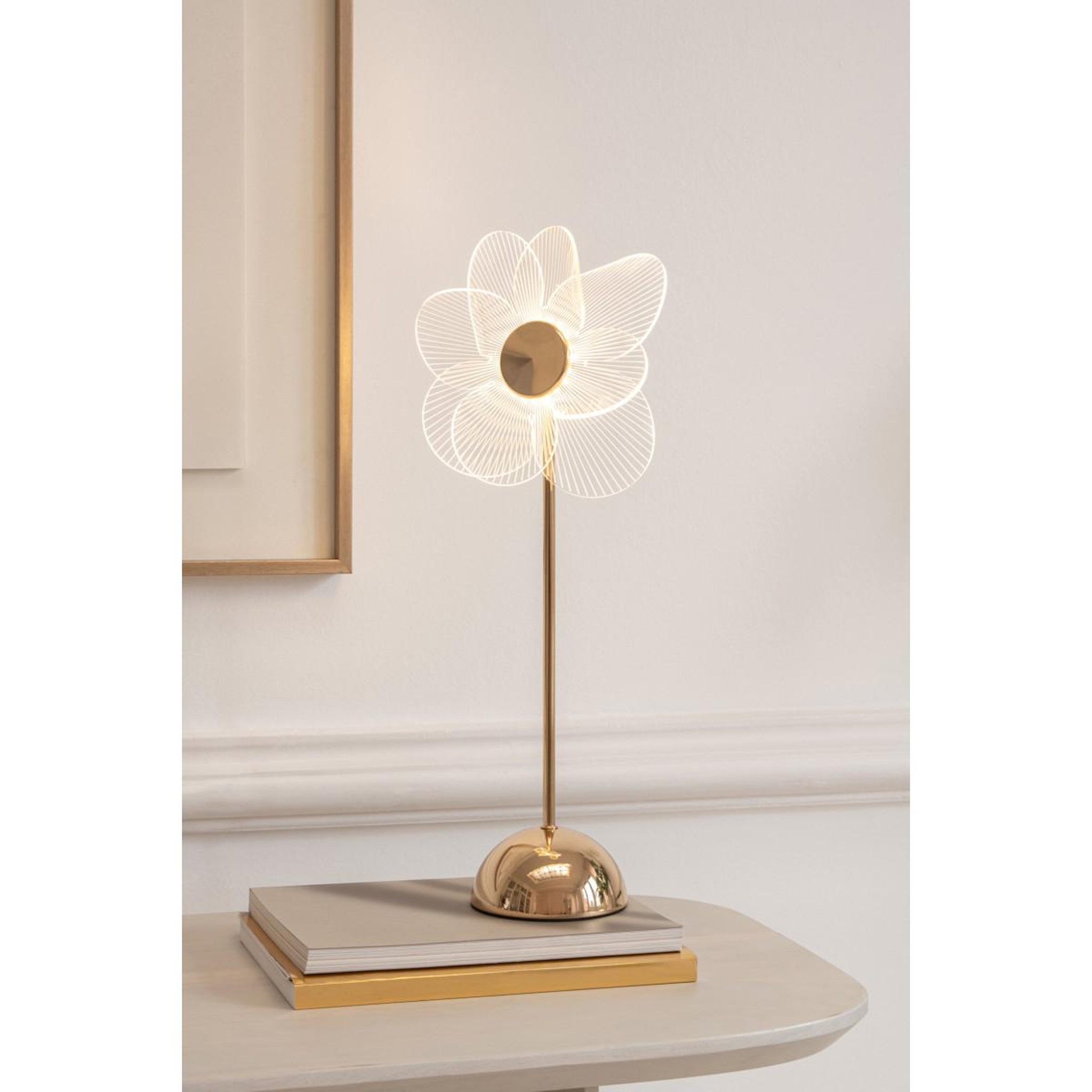 Voir la diapositive 6 : J-LINE Lampe à poser design à led  fleur  50cm doré