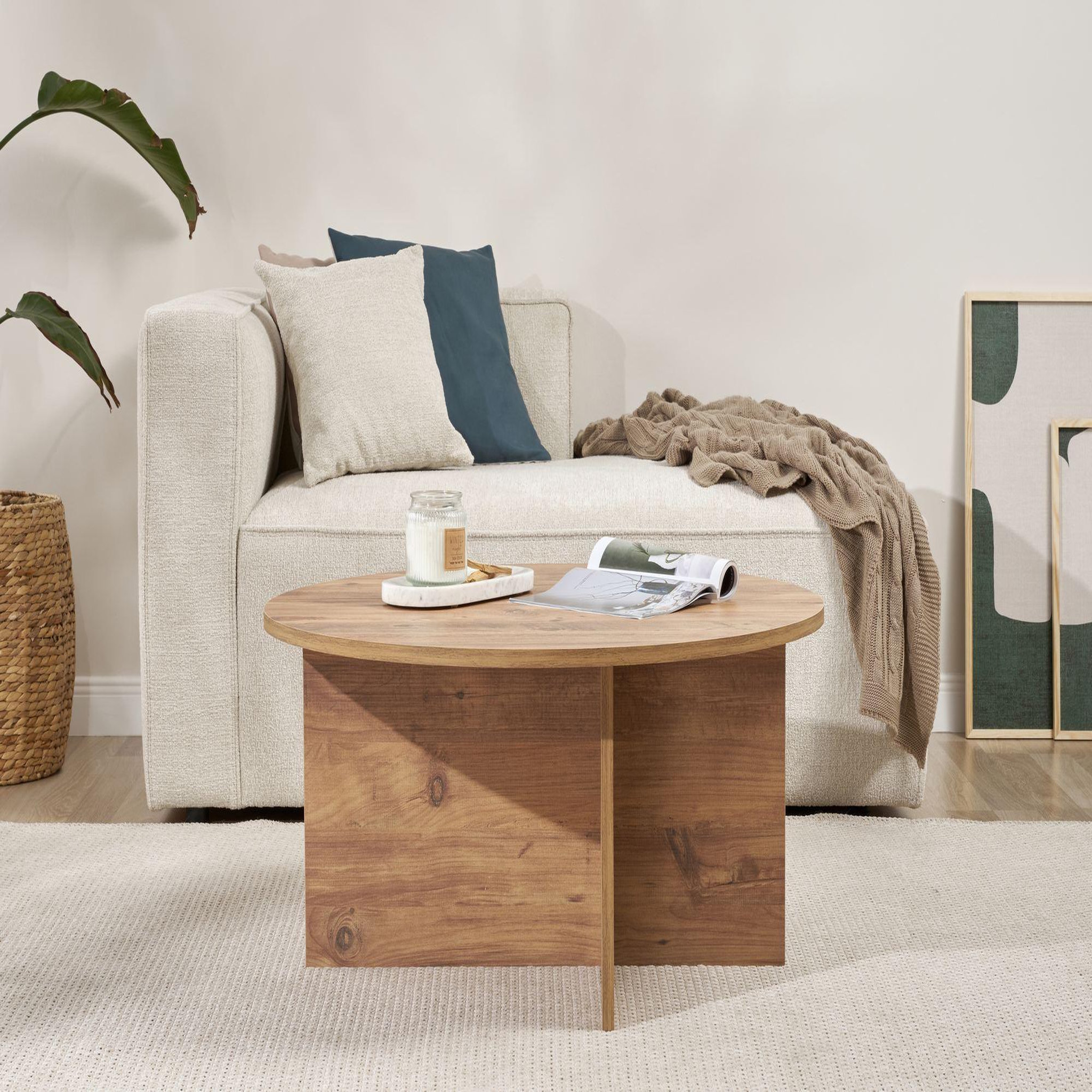 Voir la diapositive 2 : Habitat et Jardin Table basse en bois  soleil  - 90 x 90 x 40 cm - pin atlantique