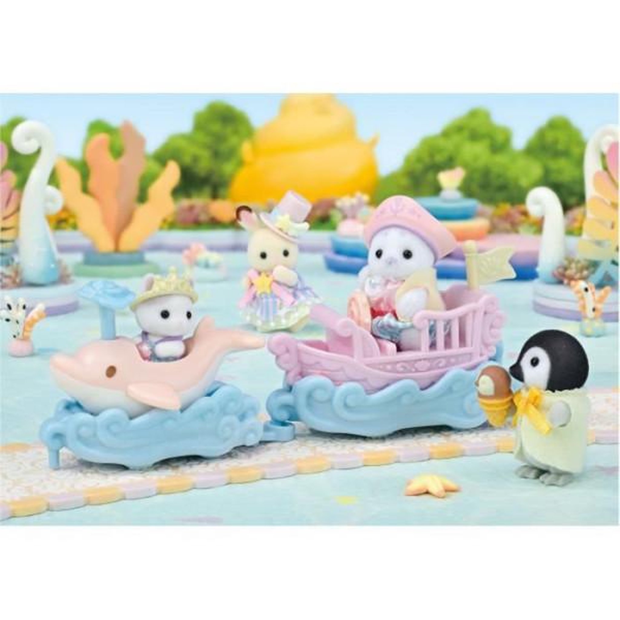 Voir la diapositive 1 : Sylvanian Families Mini-figurines - sylvanian families - le petit train de la mer - des 3 ans
