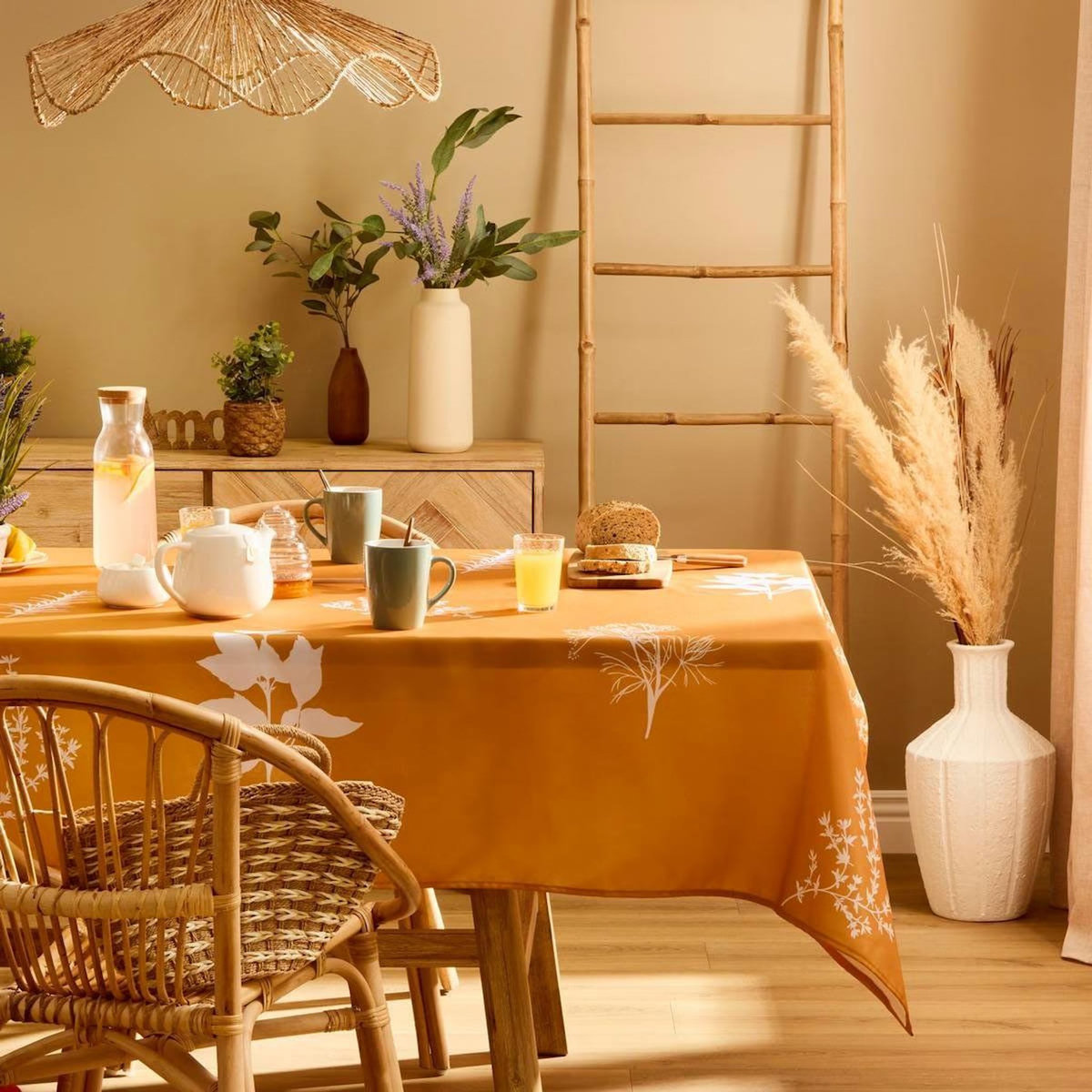 ATMOSPHERA Nappe Antitache Imprimée  Garrigue  150x300cm Moutarde