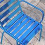 Voir la diapositive 5 : OUTSUNNY Salon de jardin bistro - table basse ronde Ø 60 cm 2 chaises empilables - acier thermolaqué bleu