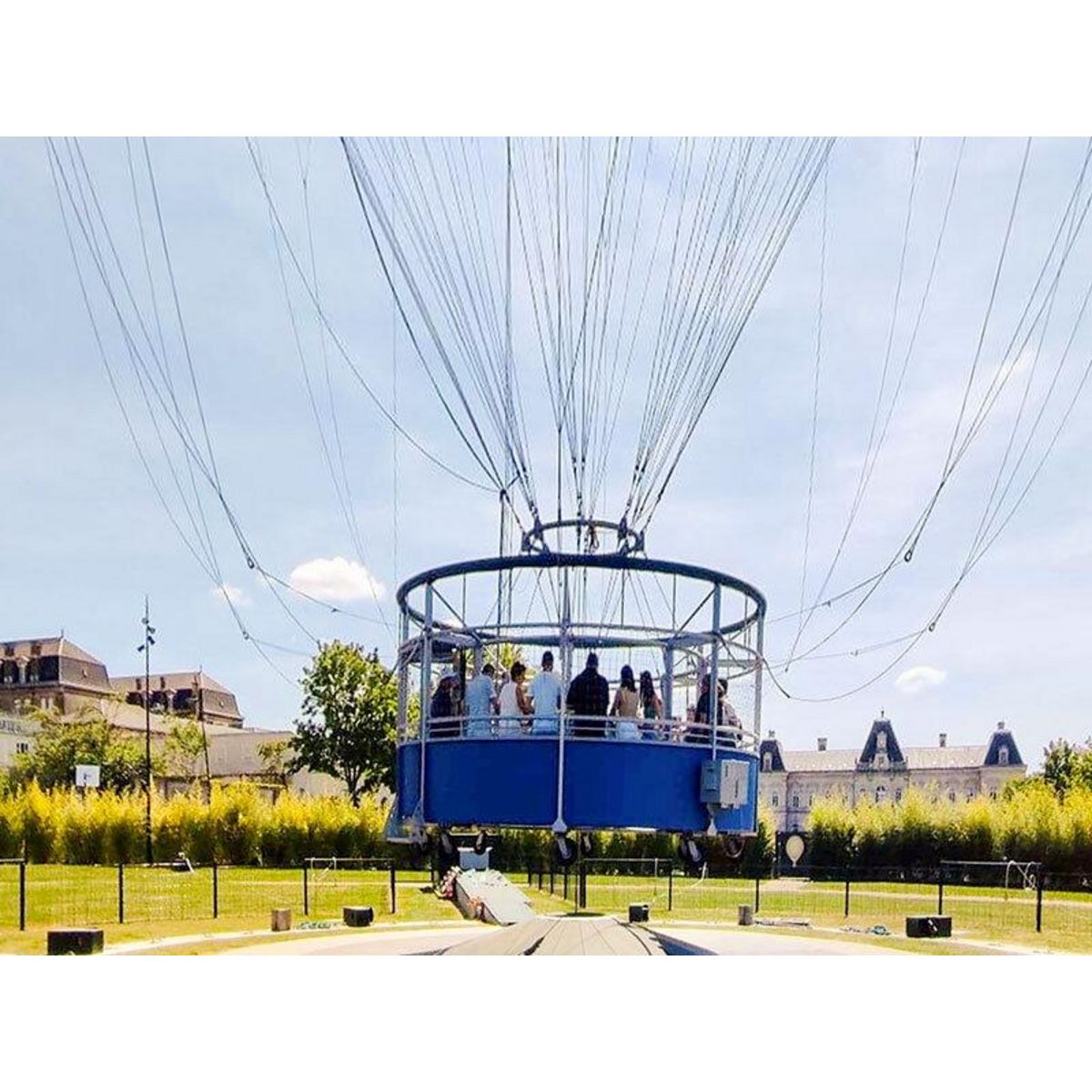 Smartbox Élévation en ballon pour 1 adulte et 1 enfant à Épernay - Coffret Cadeau Sport & Aventure