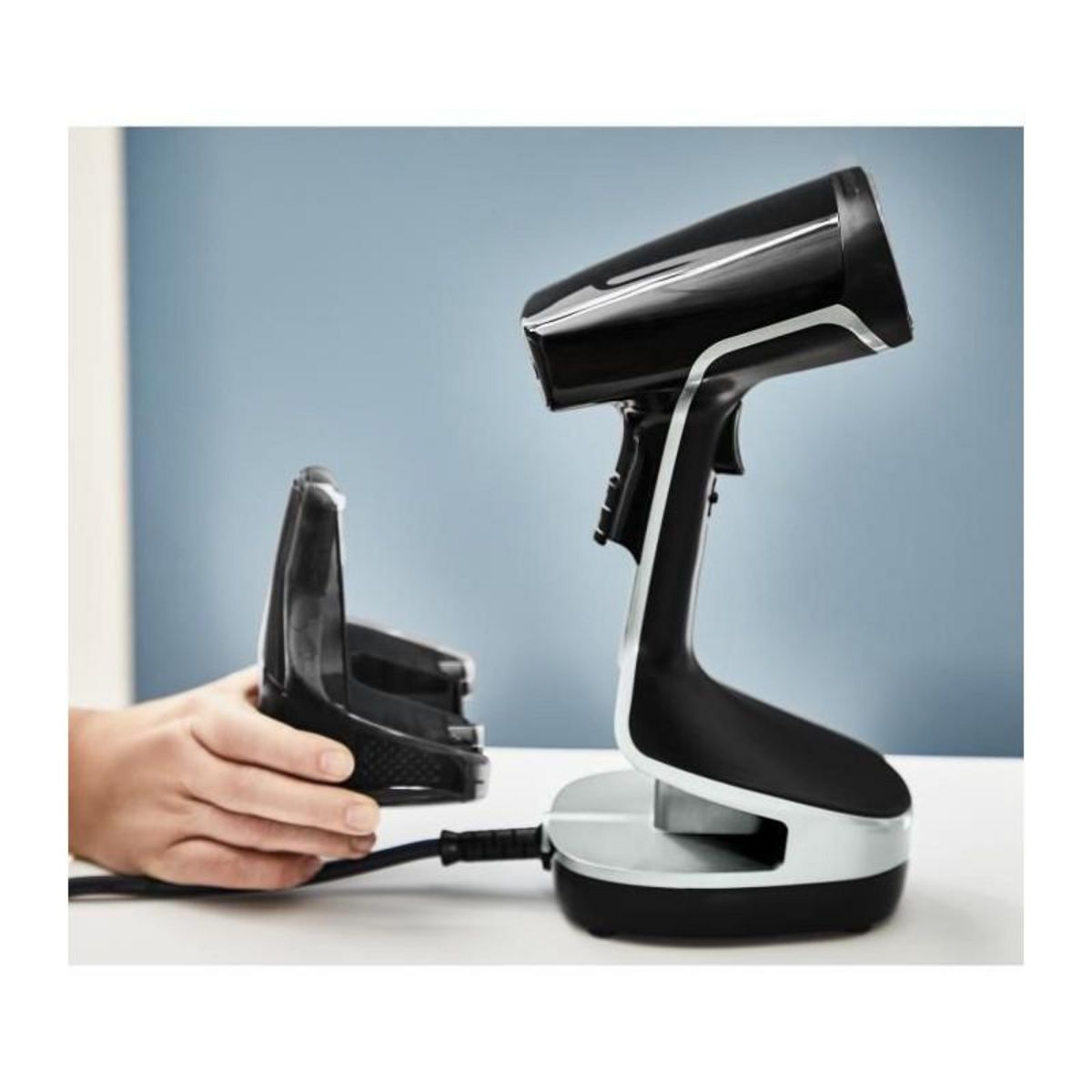 CALOR Défroisseur vapeur à main 30g/mn 200w noir - dt8230c0