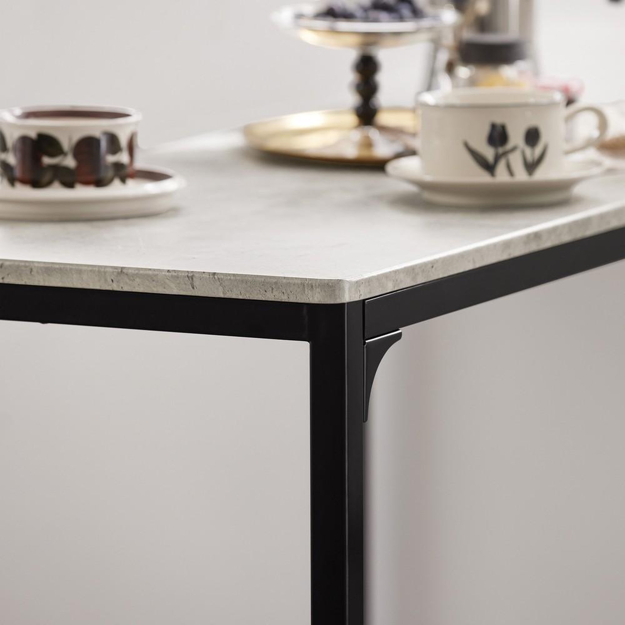 Voir la diapositive 6 : SOBUY SoBuy - Ensemble de table avec 2 chaises et 2 tabourets - Industriel - OGT03