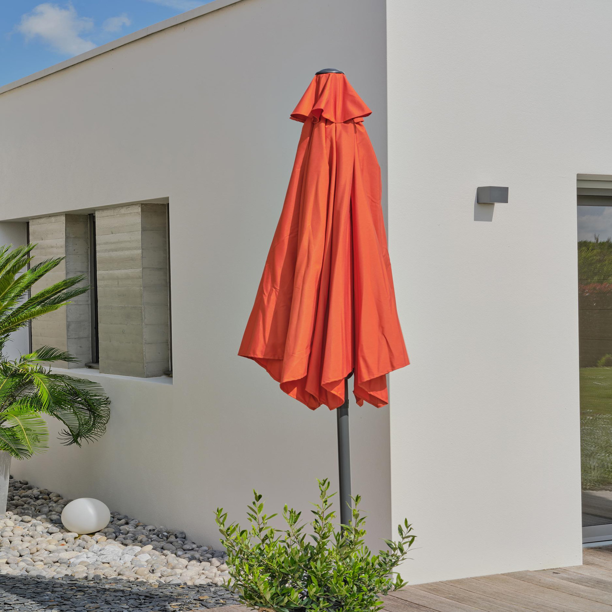 Voir la diapositive 4 : DCB GARDEN Parasol à manivelle en aluminium  et toile