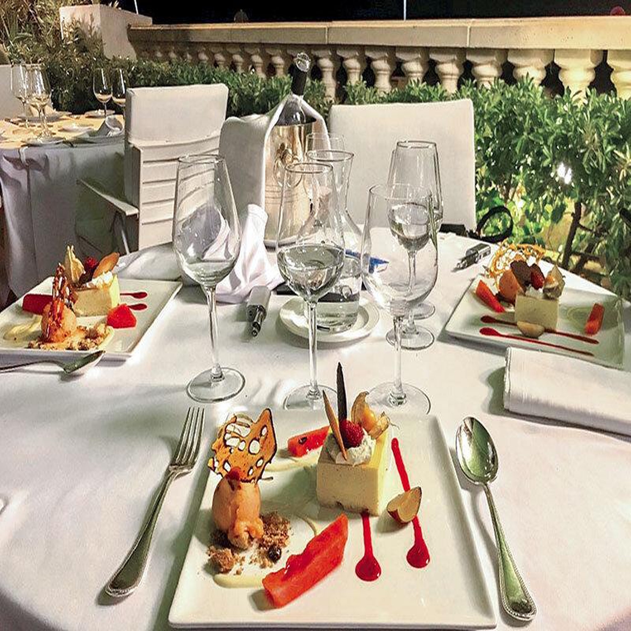 Voir la diapositive 4 : Smartbox Repas gourmand 5 plats dans un restaurant gastronomique avec vue sur la mer près de martigues - coffret cadeau gastronomie