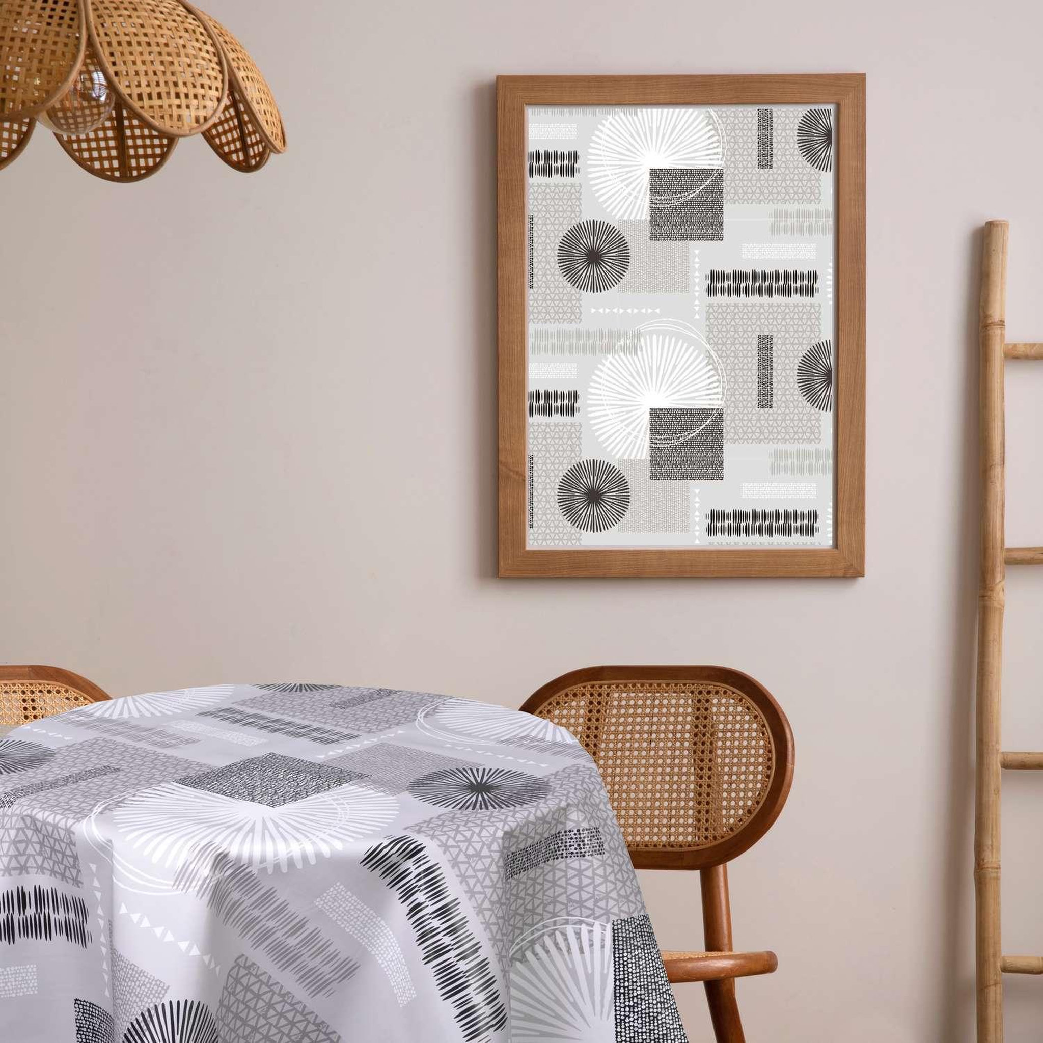 Voir la diapositive 2 : HABITABLE Nappe en toile cirée ronde Run - Diam. 150 cm - Gris