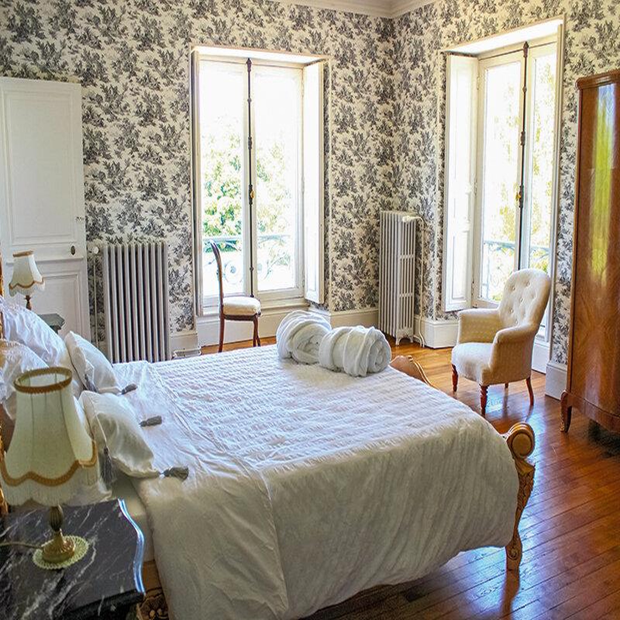 Voir la diapositive 3 : Smartbox Escapade de 2 jours dans un château avec dîner, champagne et visite, près de bourges - coffret cadeau séjour
