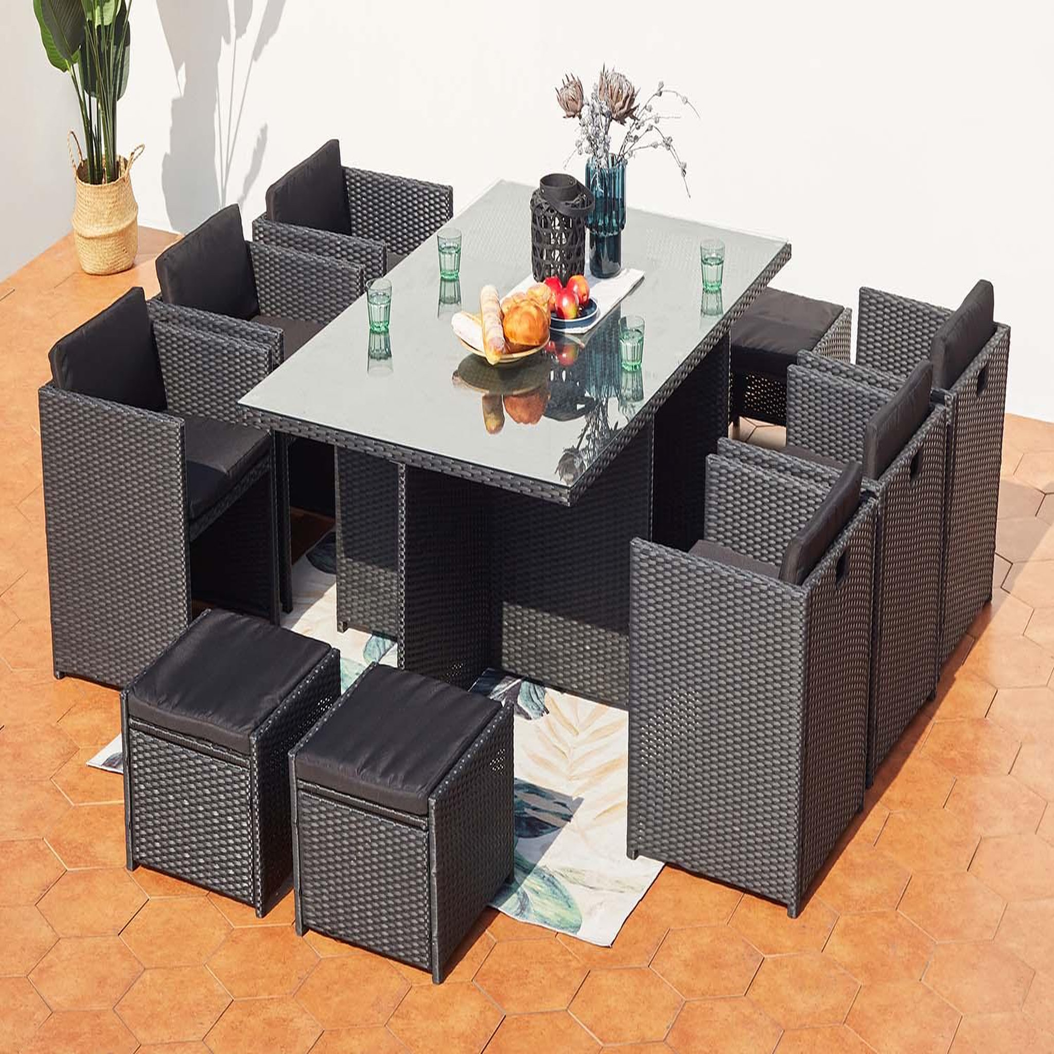 Voir la diapositive 2 : CONCEPT USINE Table et chaises 10 places encastrables en résine noir-noir miami