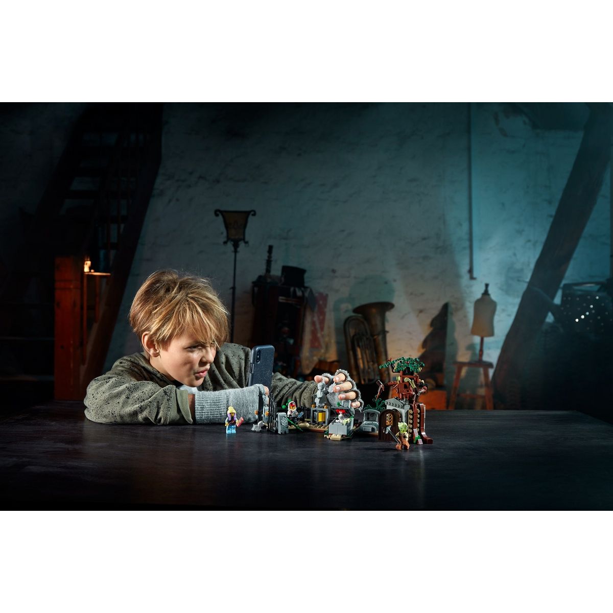 LEGO Hidden Side 70420 - Le cimetière mystérieux