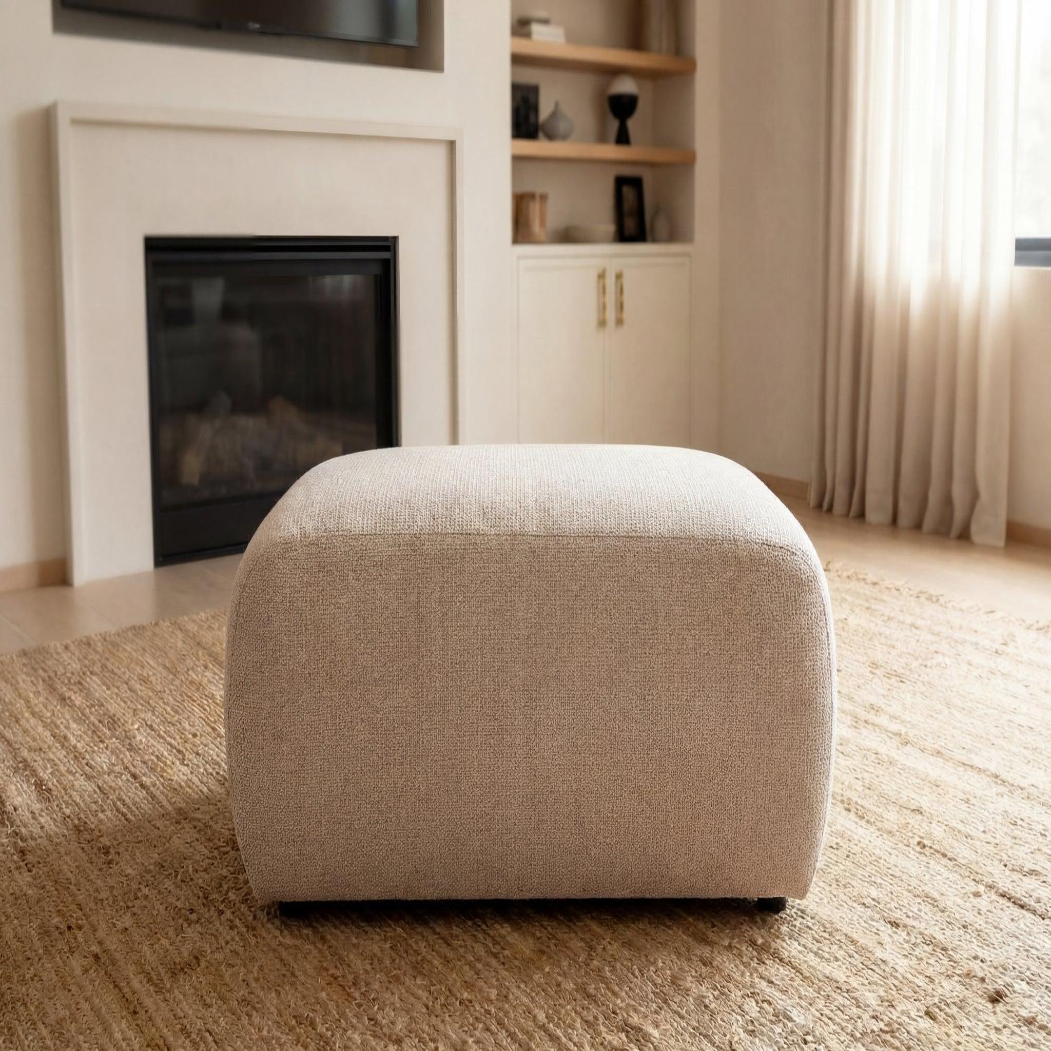 Voir la diapositive 3 : CASANOVA PARIS Sacha - pouf en tissu chiné 105x57x40