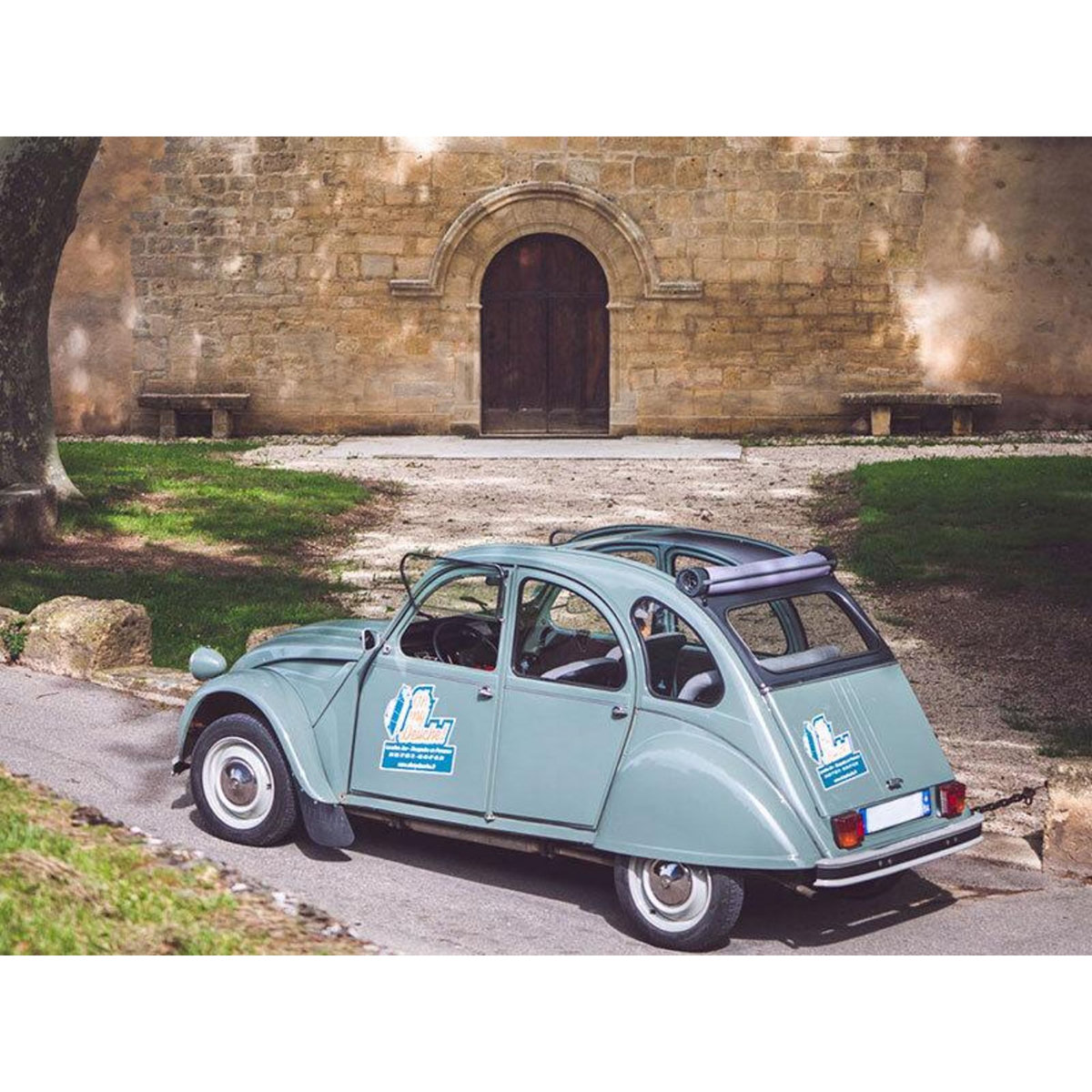 Smartbox Balade romantique en 2 CV sur fond de coucher de soleil en Provence - Coffret Cadeau Sport & Aventure