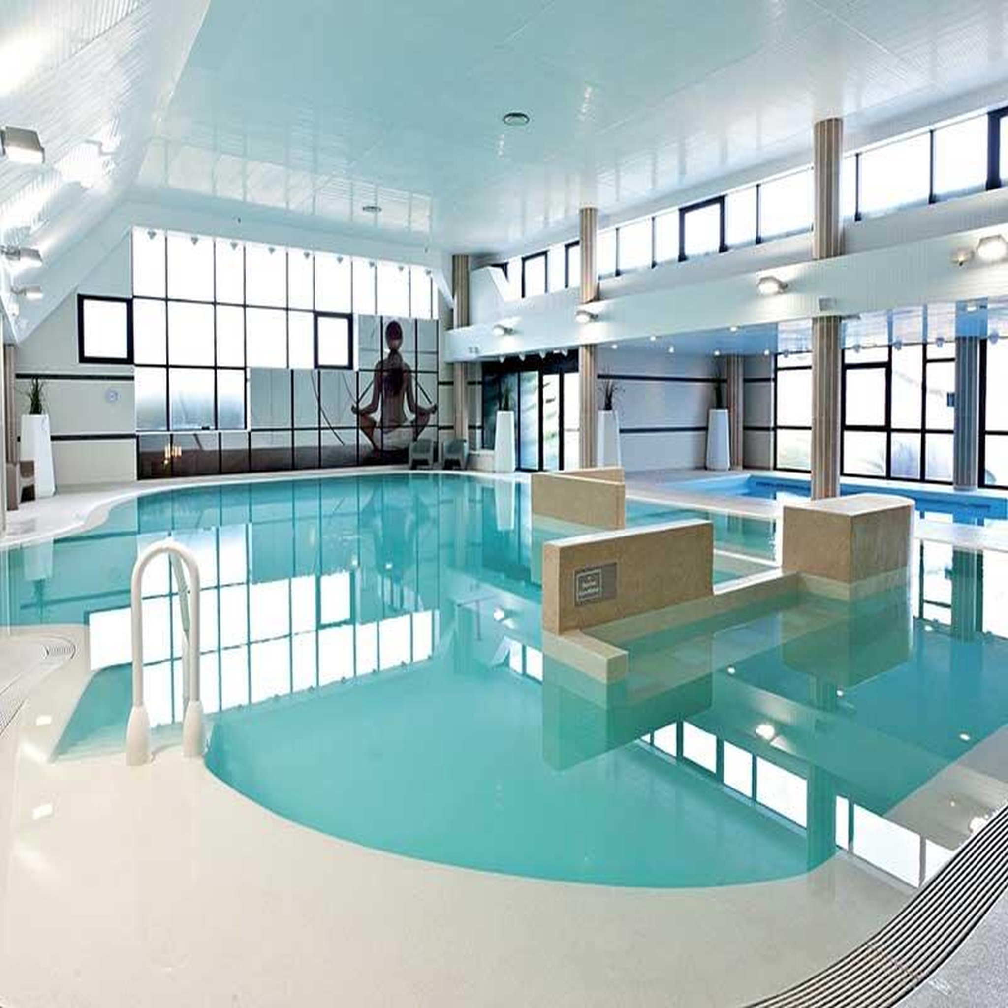 Voir la diapositive 5 : Smartbox Thalazur ouistreham 4 étoiles : 1 nuit avec accès spa marin et dîner - coffret cadeau séjour