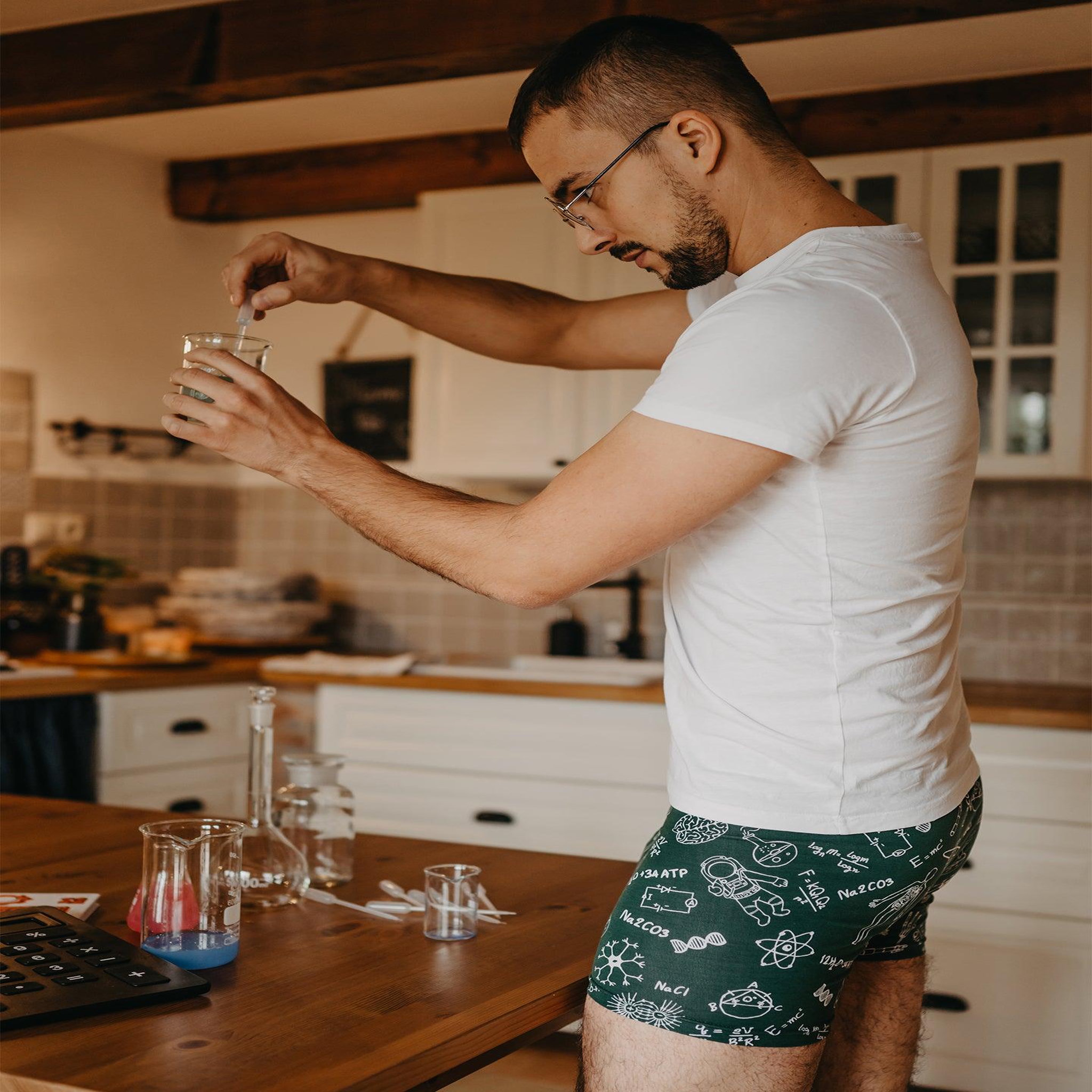 Voir la diapositive 5 : DEDOLES Boxer homme physique ou chimie