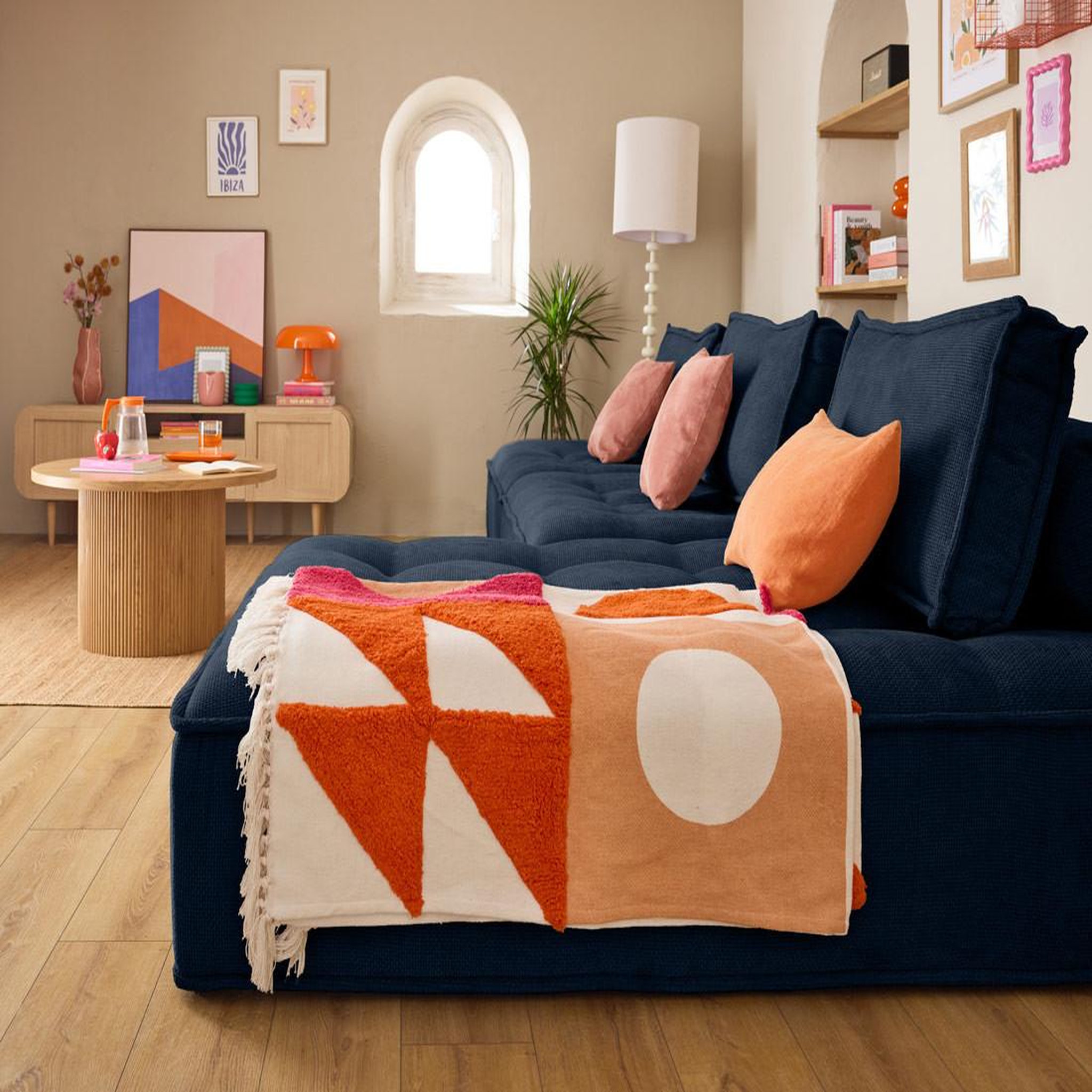 Voir la diapositive 3 : LISA DESIGN Marisol - canapé d'angle modulable 4 places - velours texturé