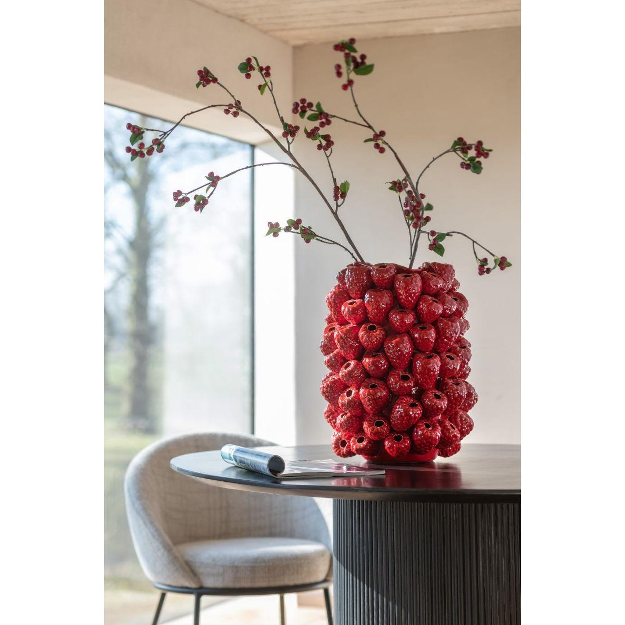 Voir la diapositive 3 : J-LINE Vase déco en argile  berry  45cm rouge