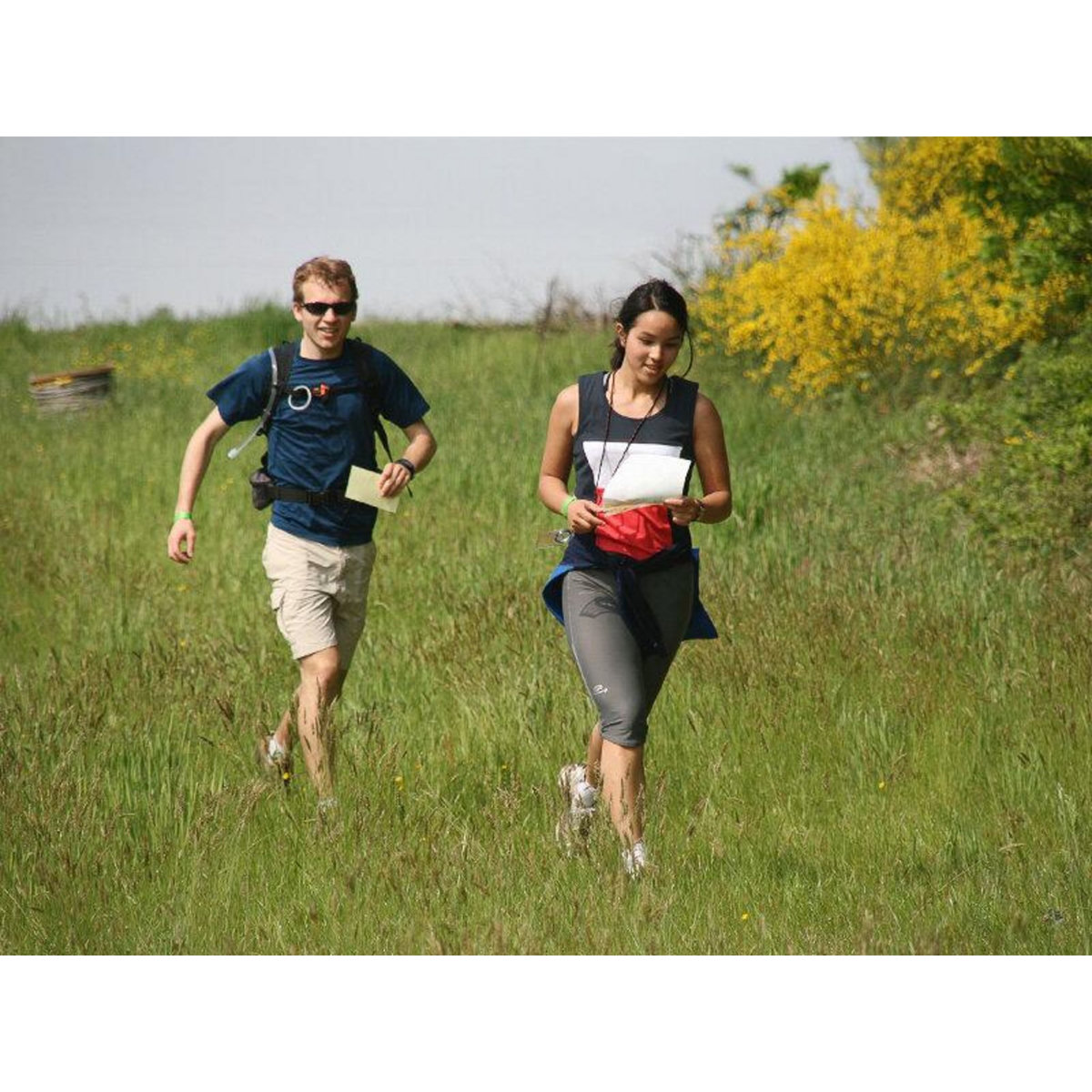 Smartbox 2 jours insolites en cabane dans les arbres en famille avec chasse aux trésors près de Poitiers - Coffret Cadeau Séjour