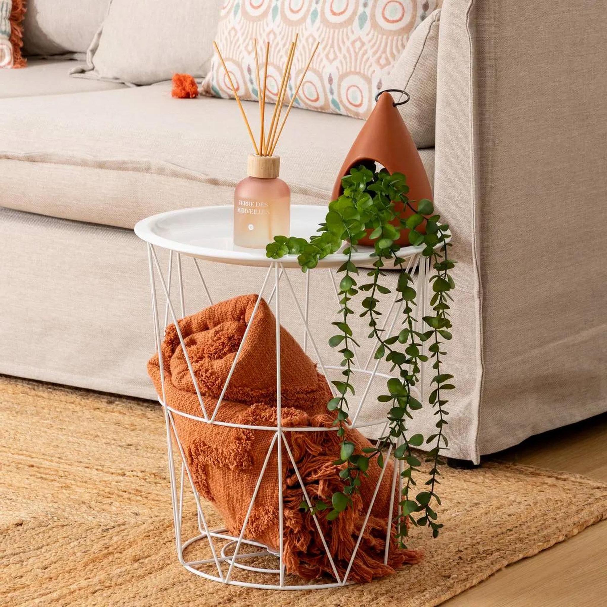 Voir la diapositive 4 : ATMOSPHERA Table d'appoint en métal  kumi  40cm blanc