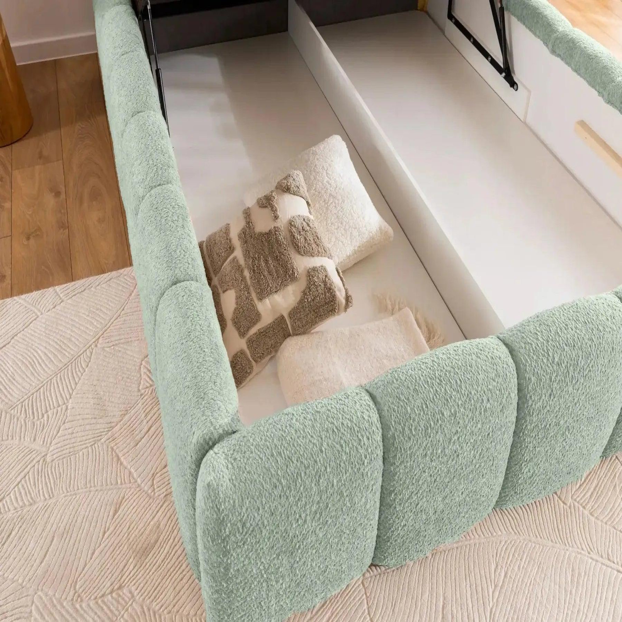 Voir la diapositive 6 : CASANOVA PARIS ELISE - Lit coffre tissu bouclette