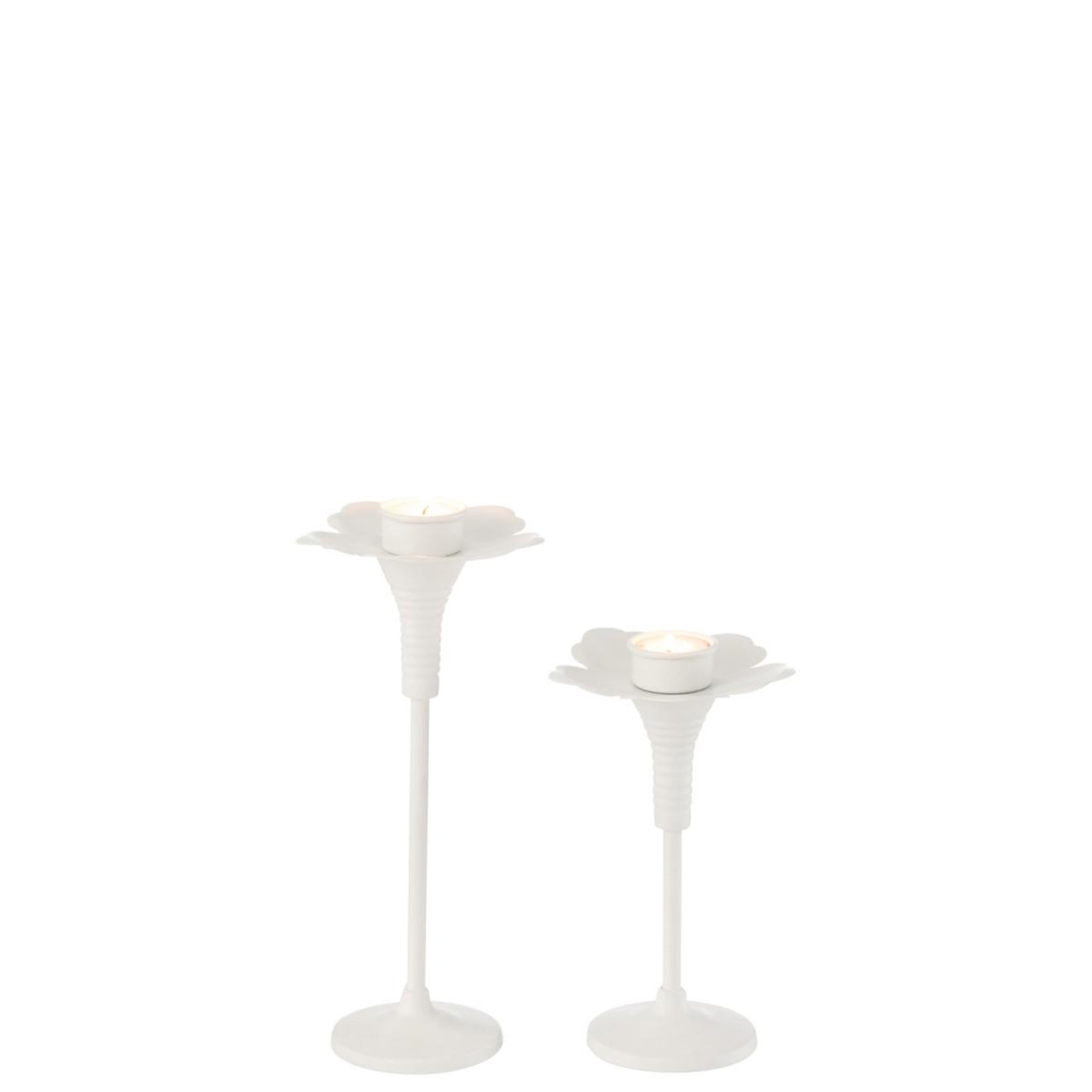 Voir la diapositive 3 : J-LINE Lot de 2 bougeoirs fleurs en métal  oldies  29cm blanc