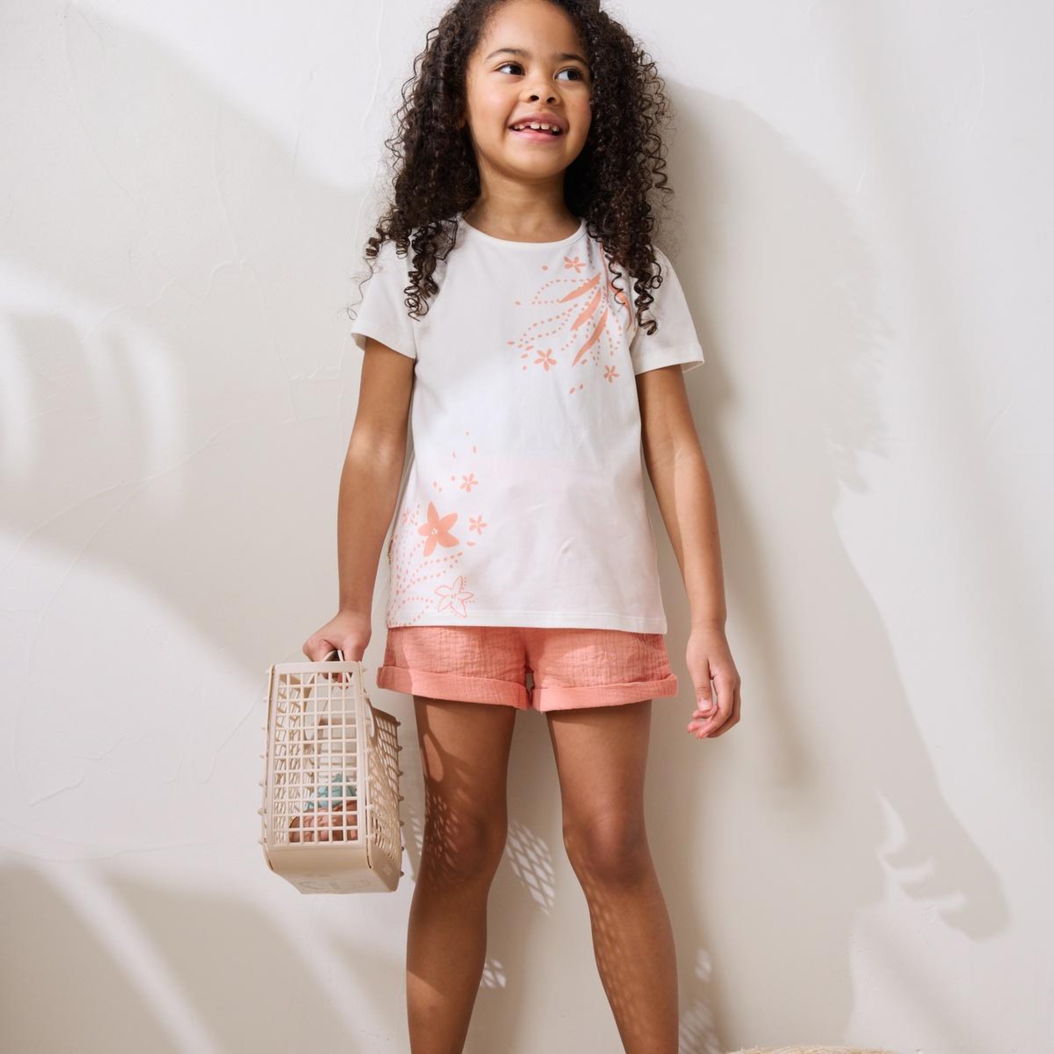 Voir la diapositive 5 : Petit Béguin Short enfant en gaze de coton santa giulia