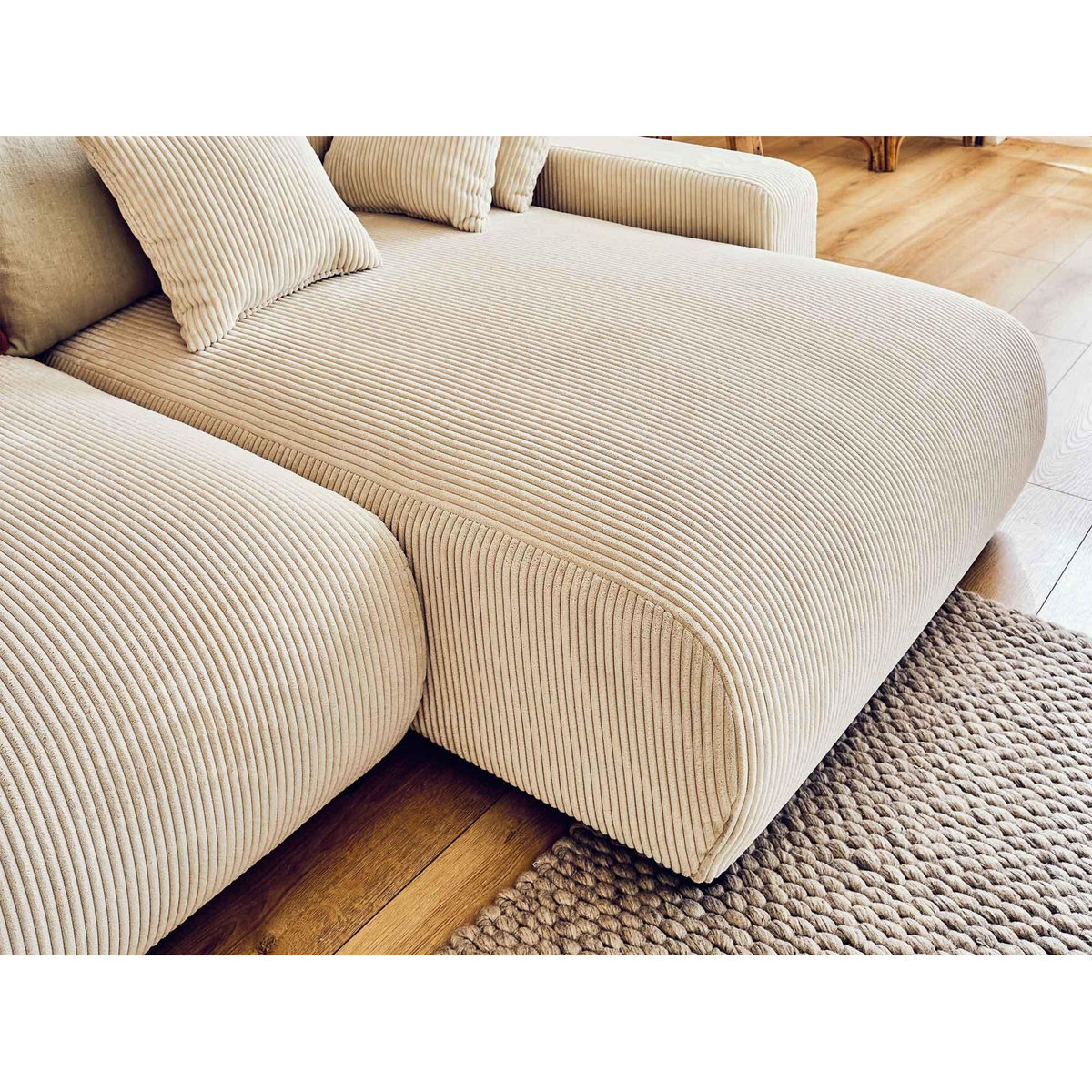 LISA DESIGN Pivoine - canapé d'angle réversible - 4 places - convertible avec coffre - en velours côtelé