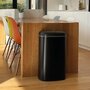 Voir la diapositive 2 : Kitchen move Poubelle de cuisine automatique LOGAN Noir Acier inoxydable 58L