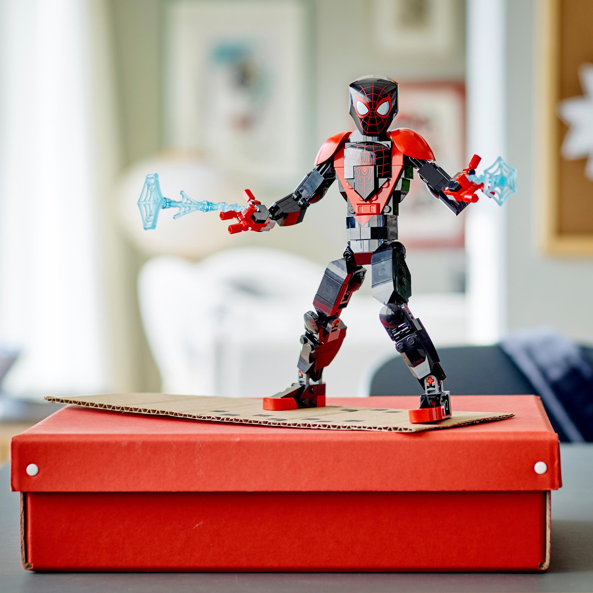 Voir la diapositive 5 : LEGO Marvel Super Heroes 76225 Figurine Miles Morales