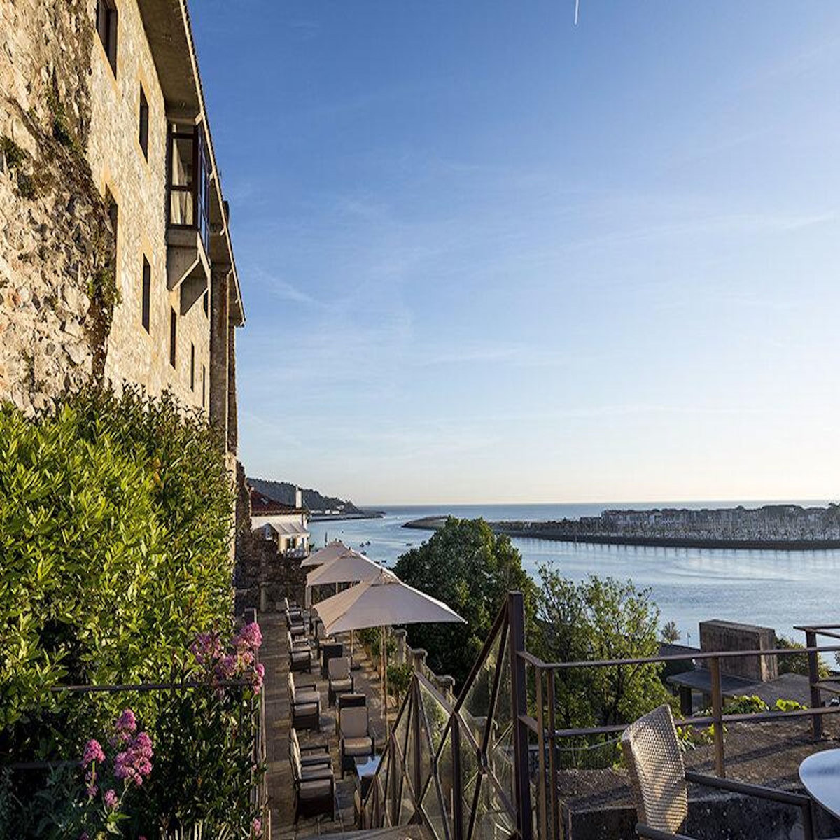 Smartbox Parador de Hondarribia 4* : 3 jours avec petits-déjeuners pour 2 personnes - Coffret Cadeau Séjour