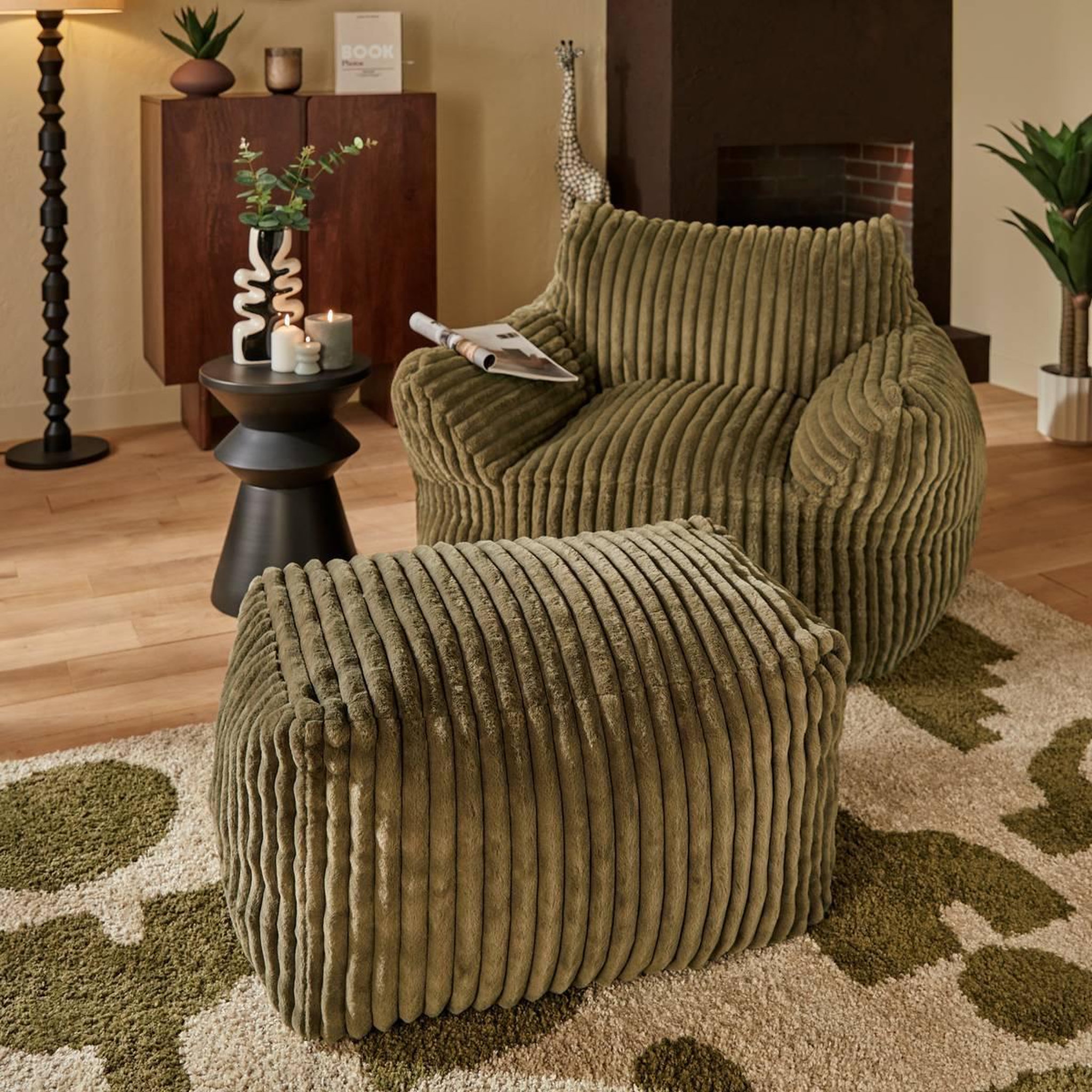Voir la diapositive 5 : ATMOSPHERA Pouf XL Côtelé  Muzi  78cm Kaki