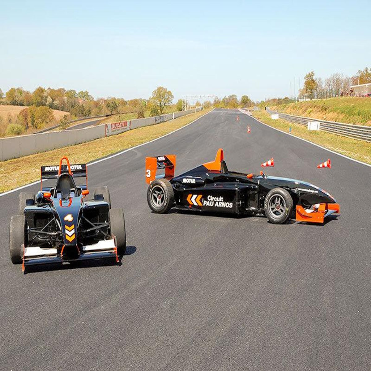 Smartbox Stage de pilotage : 6 tours sur le circuit de Pau-Arnos en Formule 3 - Coffret Cadeau Sport & Aventure