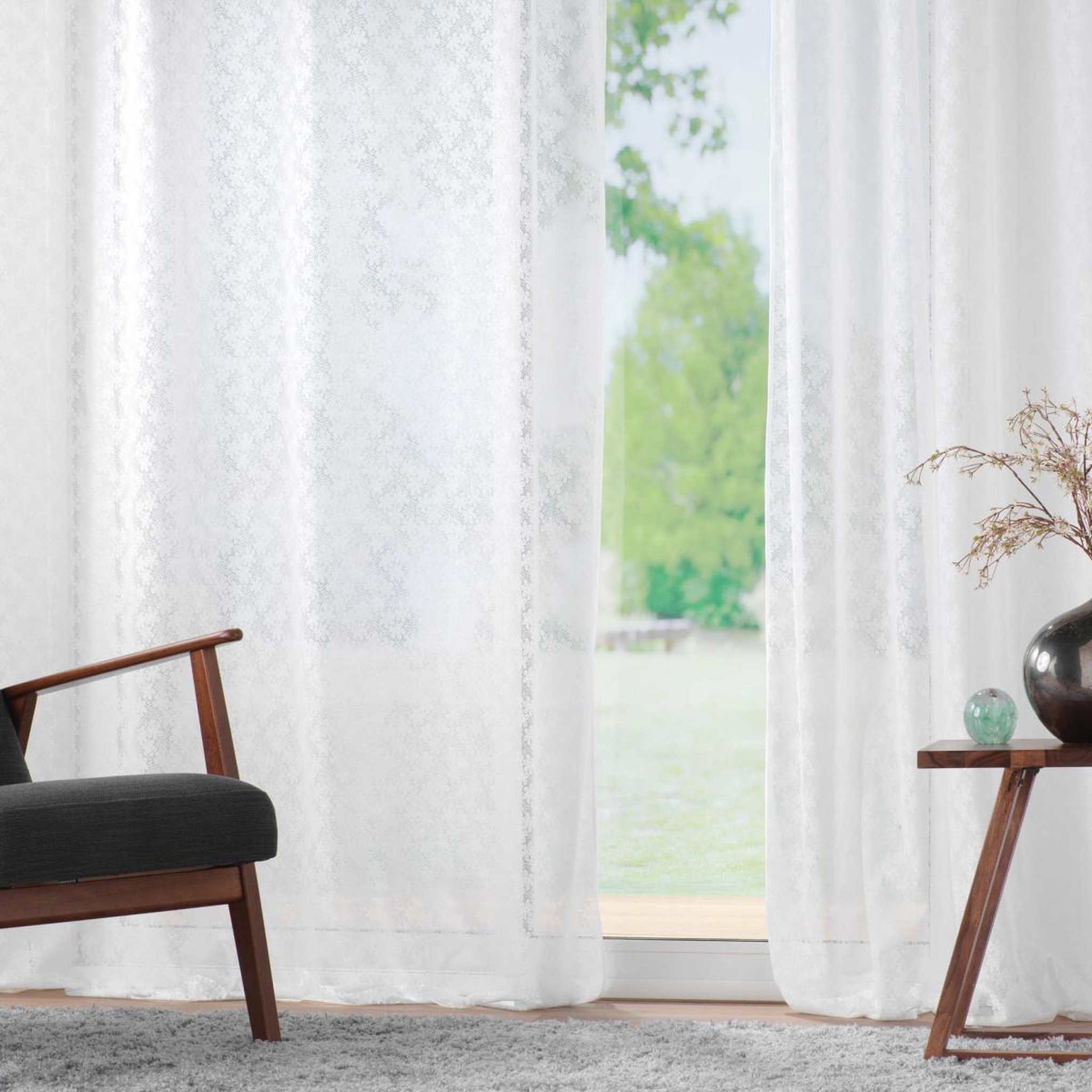 Voir la diapositive 4 : Douceur d'Intérieur Rideau voilage à œillets maille  fanny  140x280cm blanc