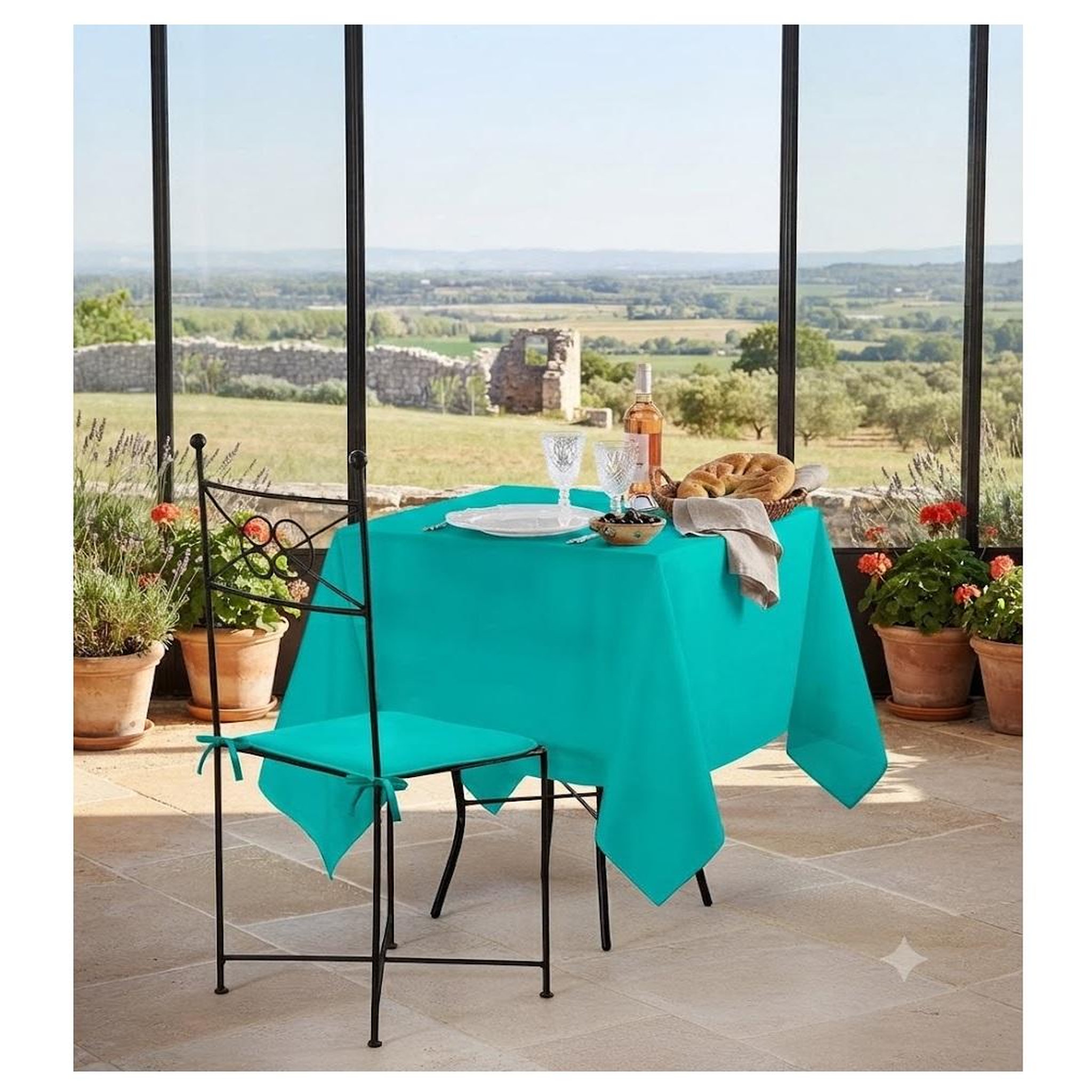 Voir la diapositive 2 : Eden Nappe en polyester finition ourlet nels