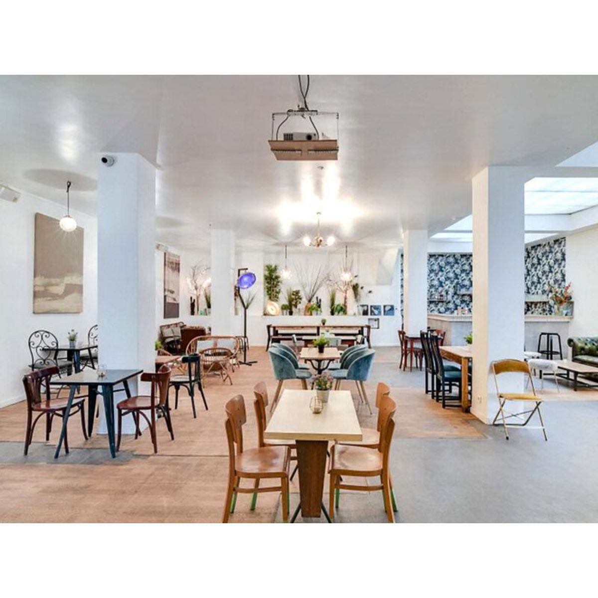 Smartbox Les Goûts et les Couleurs : dîner immersif coloré avec musique live le 16 octobre à Paris - Coffret Cadeau Gastronomie