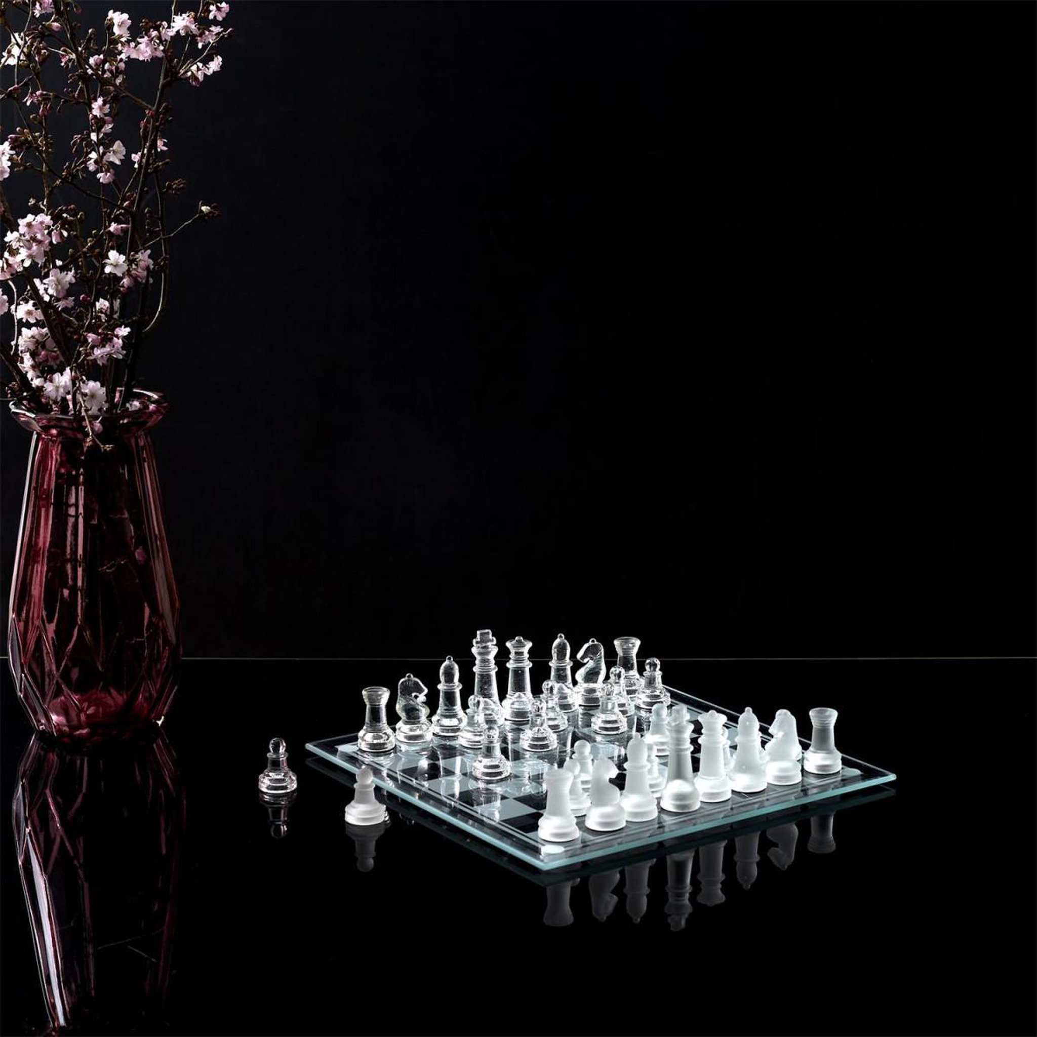 Voir la diapositive 6 : MISTER GADGET Jeu d'echecs  verre  25cm transparent