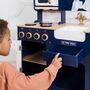 Voir la diapositive 4 : Le Toy Van Cuisine en bois - Oxford - bleu nuit
