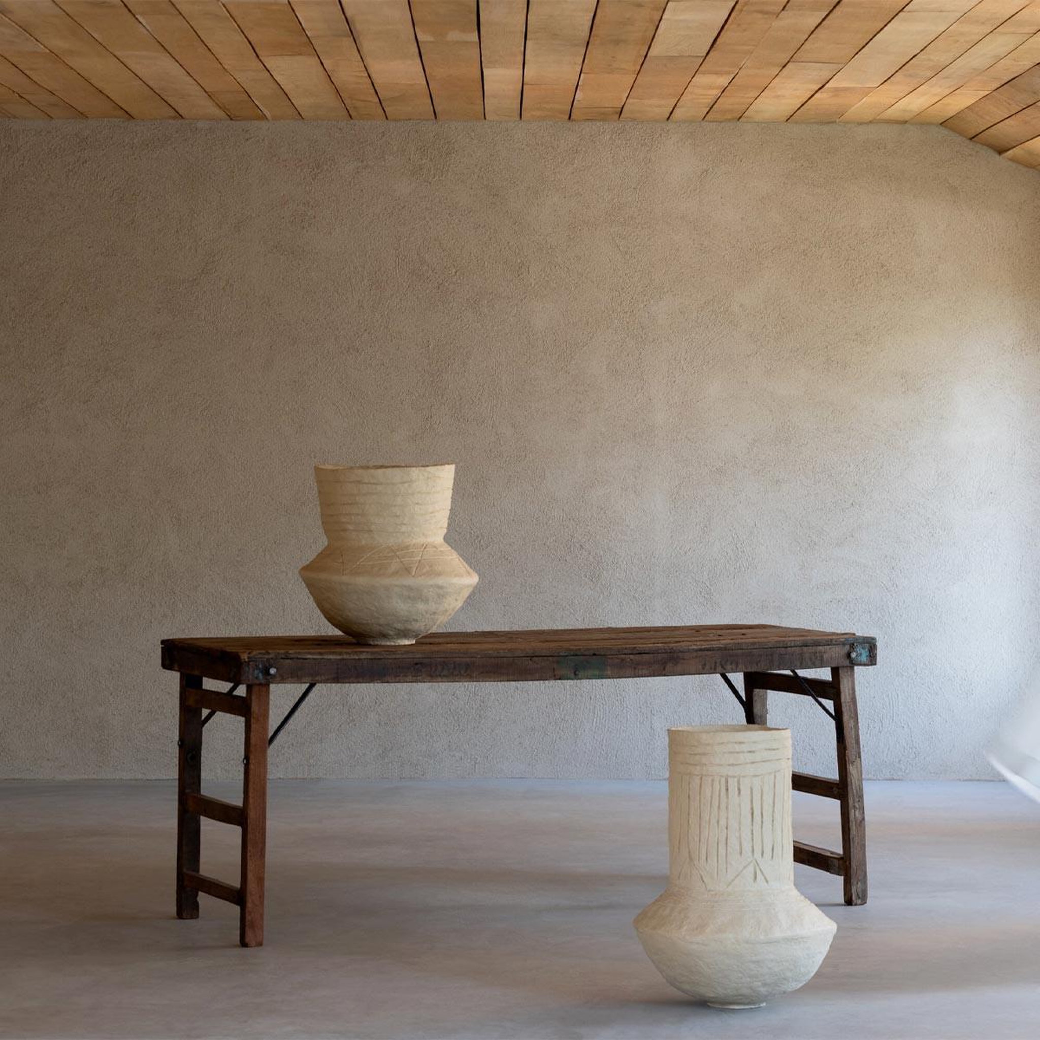 Voir la diapositive 3 : J-LINE Pot déco en papier mâché  gada  60cm naturel