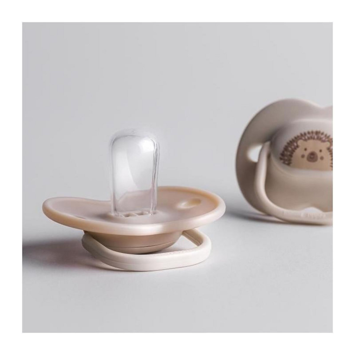 TOMMEE TIPPEE Sucettes - TOMMEE TIPPEE - 6-18 Mois - Lot de 6 - Forme Orthodontique Symétrique, Silicone sans BPA