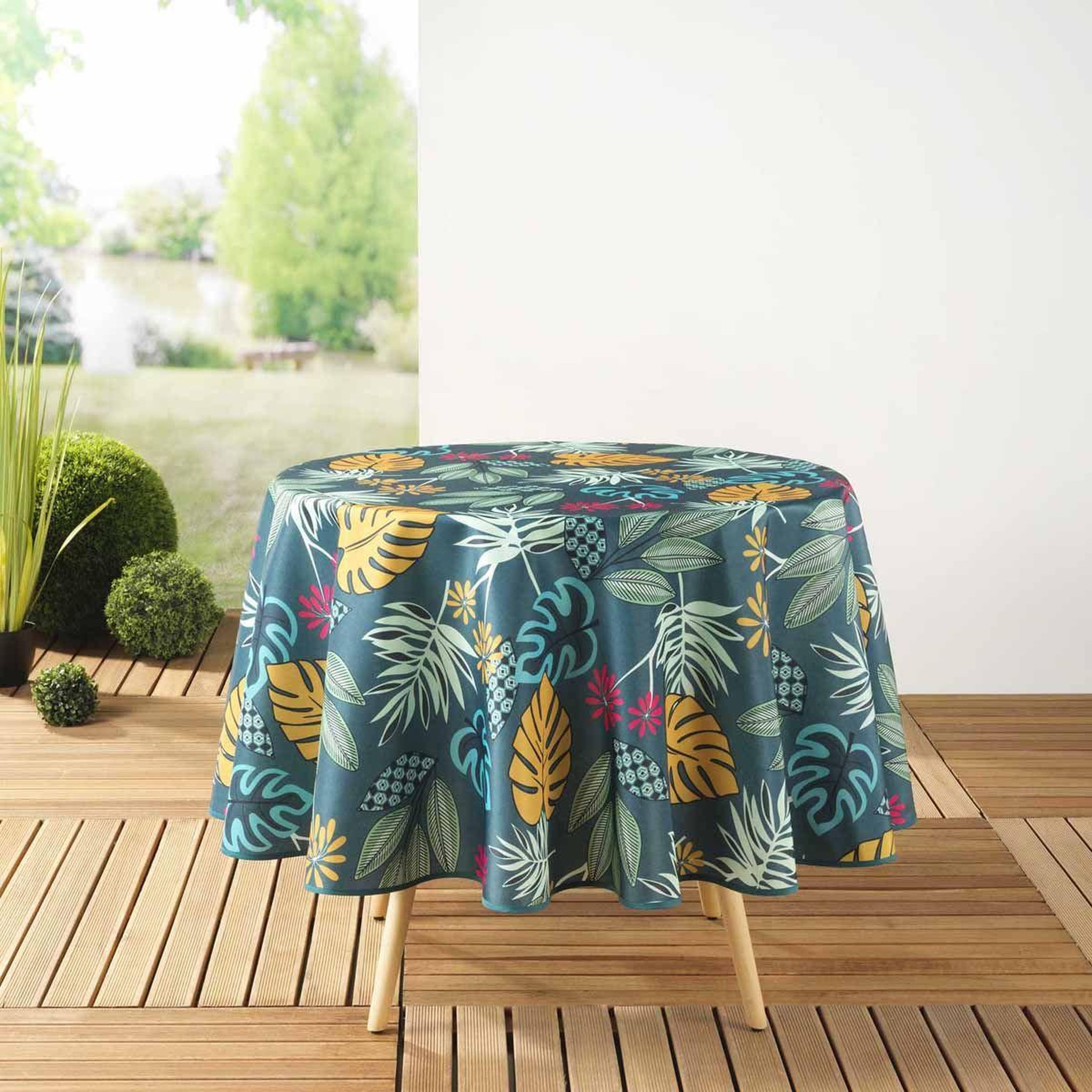 Voir la diapositive 1 : Douceur d'Intérieur Nappe antitache imprimée  lilidae  180cm vert