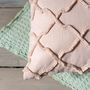 Voir la diapositive 3 : Paris Prix Coussin Déco Carré  Losanges  43x43cm Rose