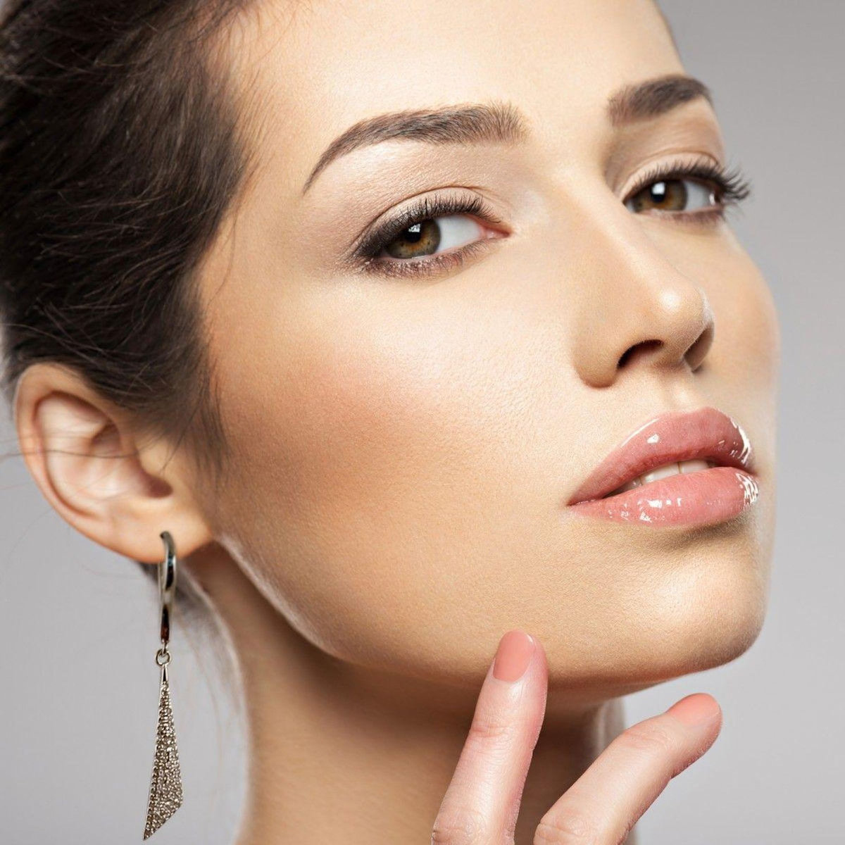 SC CRYSTAL Boucles d'oreilles par SC Crystal ornées de Zirconium