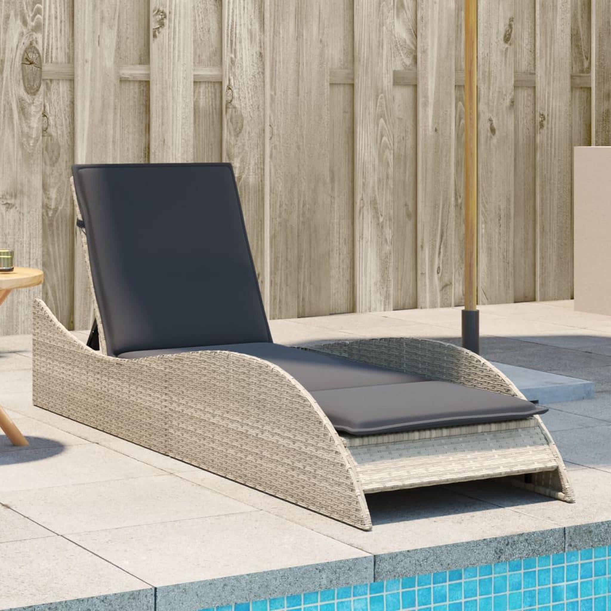 VIDAXL Chaise longue avec coussin gris clair 60x205x73 cm poly rotin